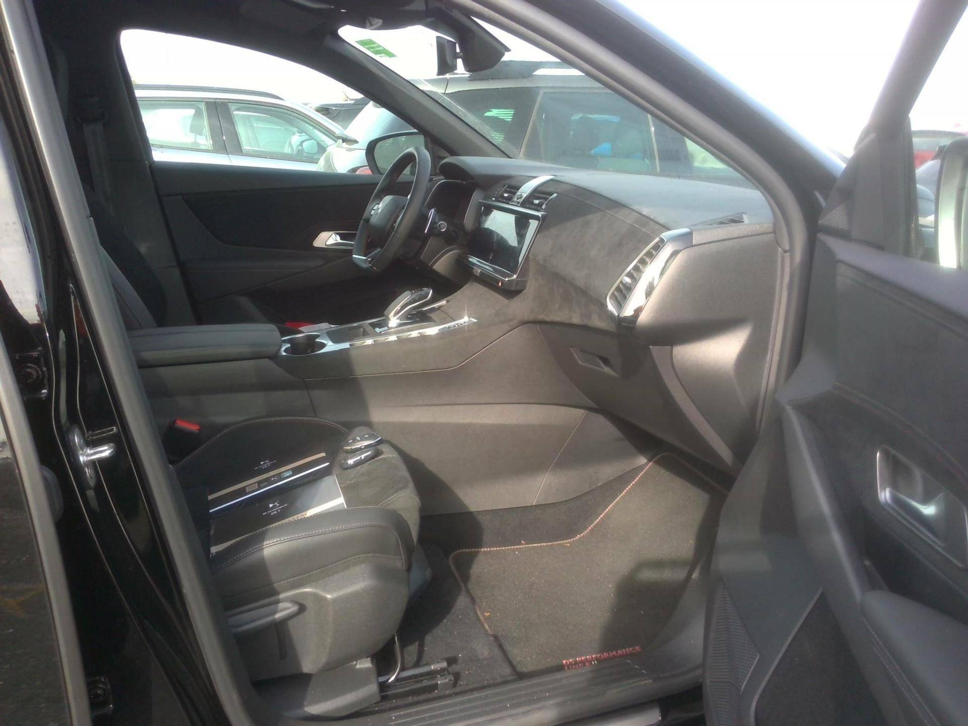 DS DS 7 PERFORMANCE LINE HYBRID E-Tense 225 CV EAT8 