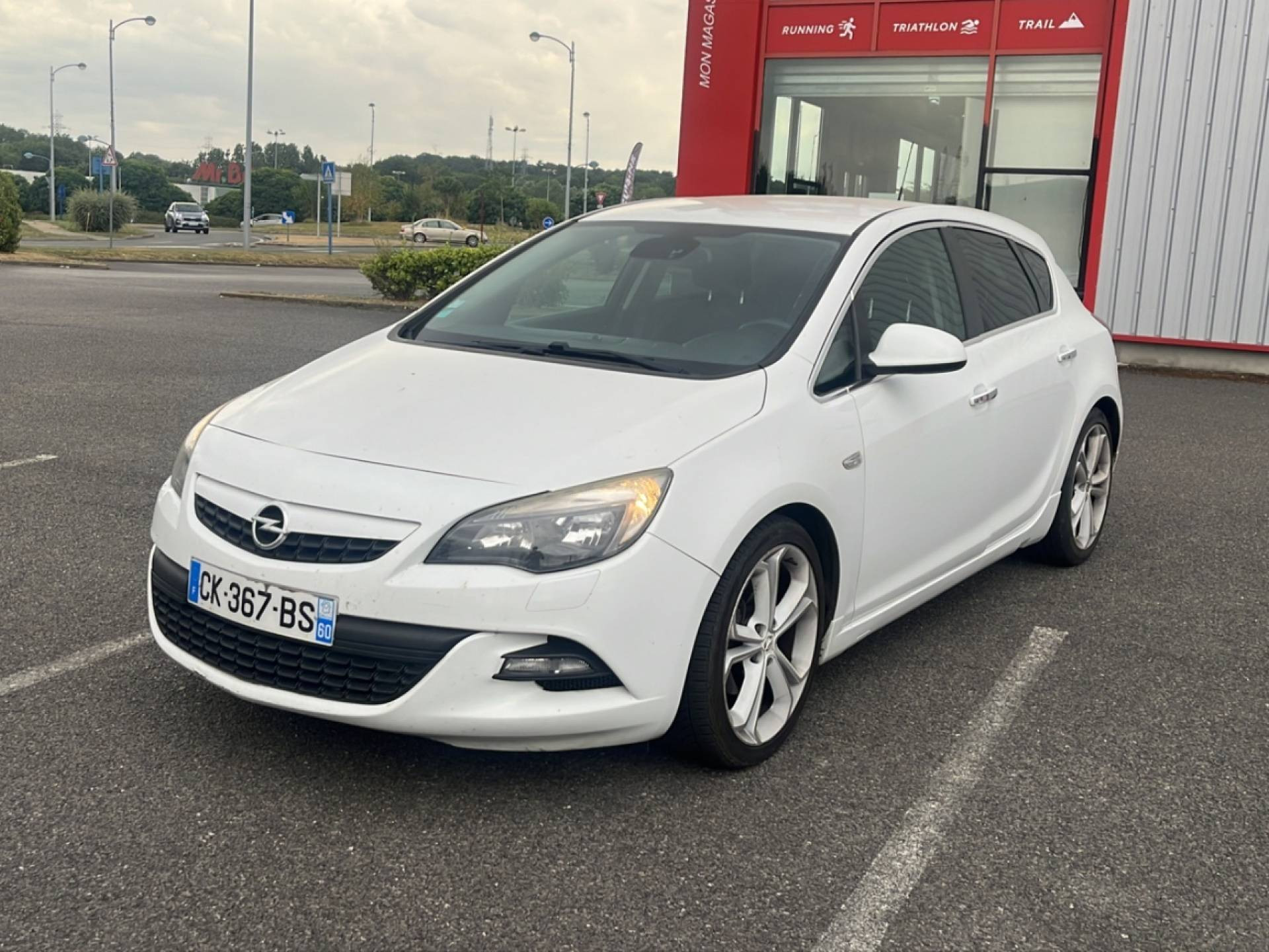 OPEL ASTRA 1.7 CDTI 110 ch FAP White Edition