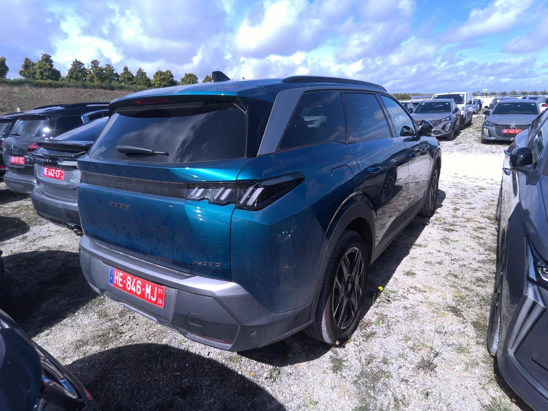 PEUGEOT 5008 ALLURE Hybrid 145 CV e-DCS6 