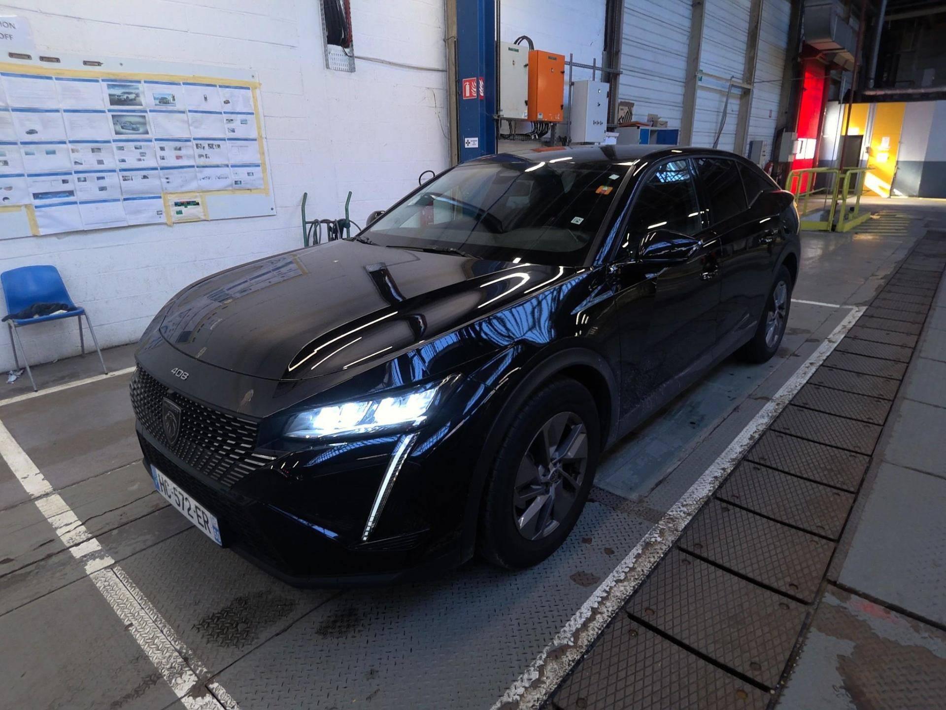 PEUGEOT 408 ALLURE Hybrid 136 e-DCS6