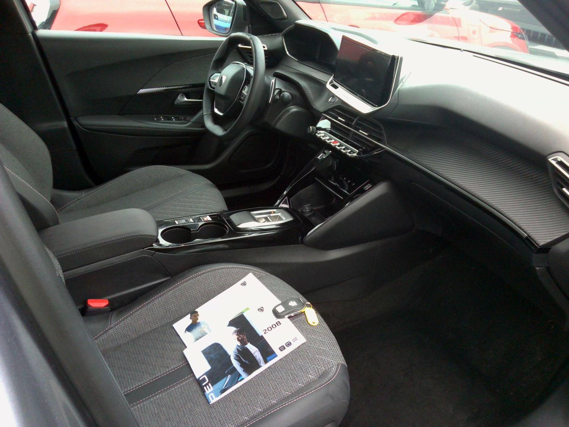 PEUGEOT 2008 ALLURE PURETECH 130 CV EAT8