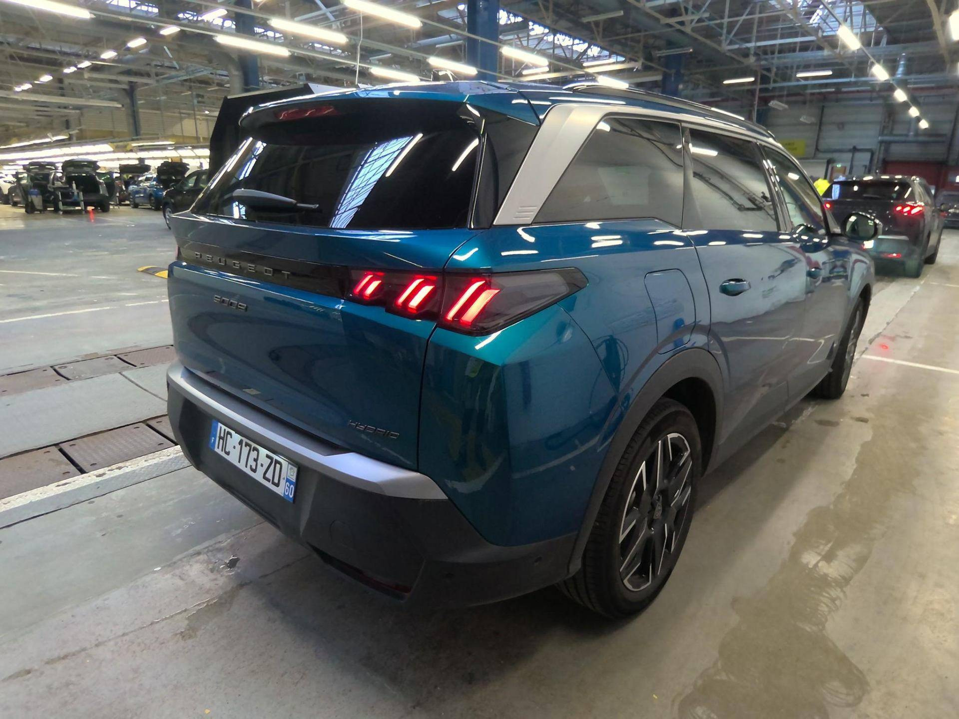 PEUGEOT 5008 ALLURE Hybrid 145 CV e-DCS6 