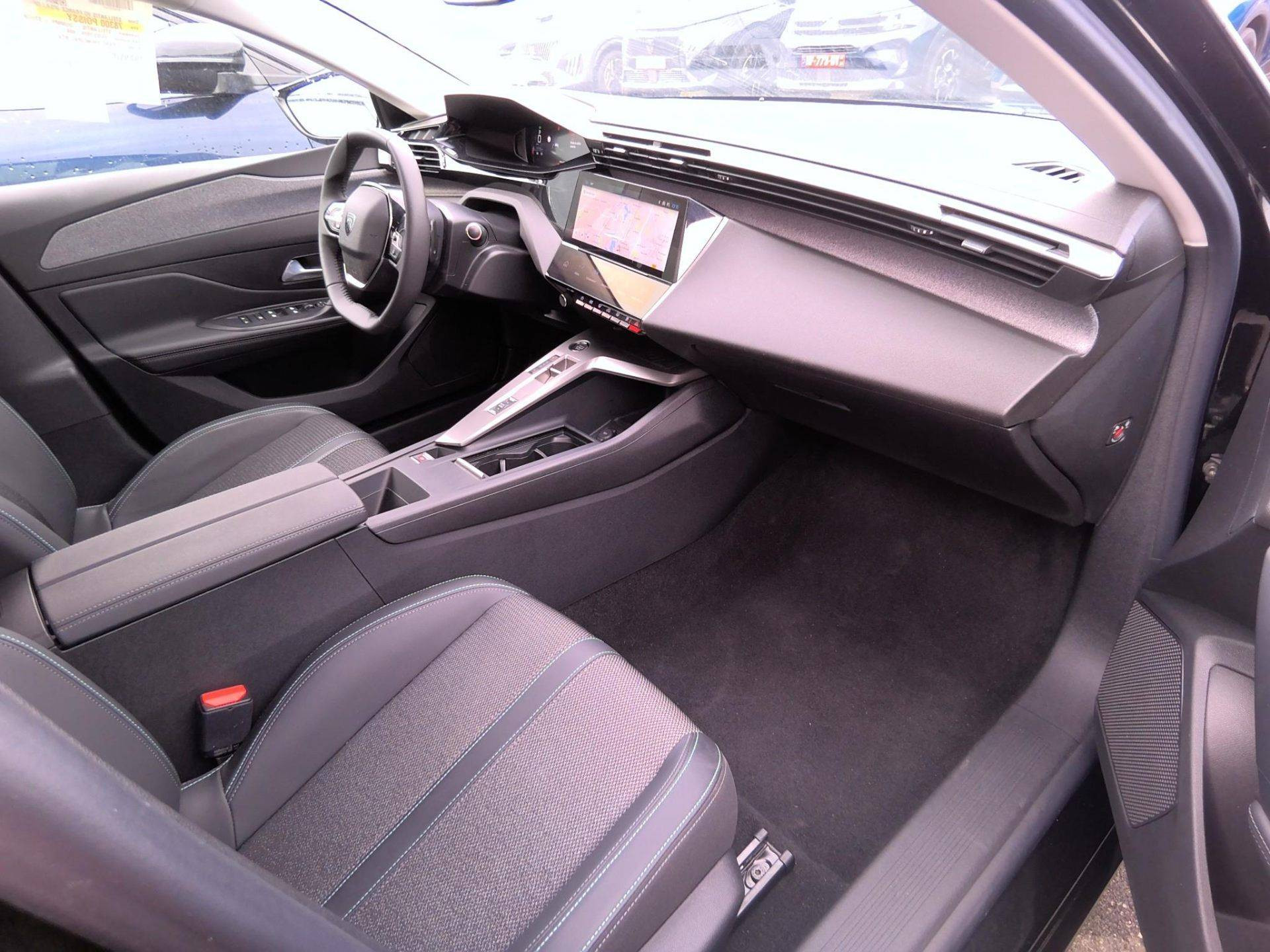 PEUGEOT 408 ALLURE Hybrid 145 CV e-DCS6