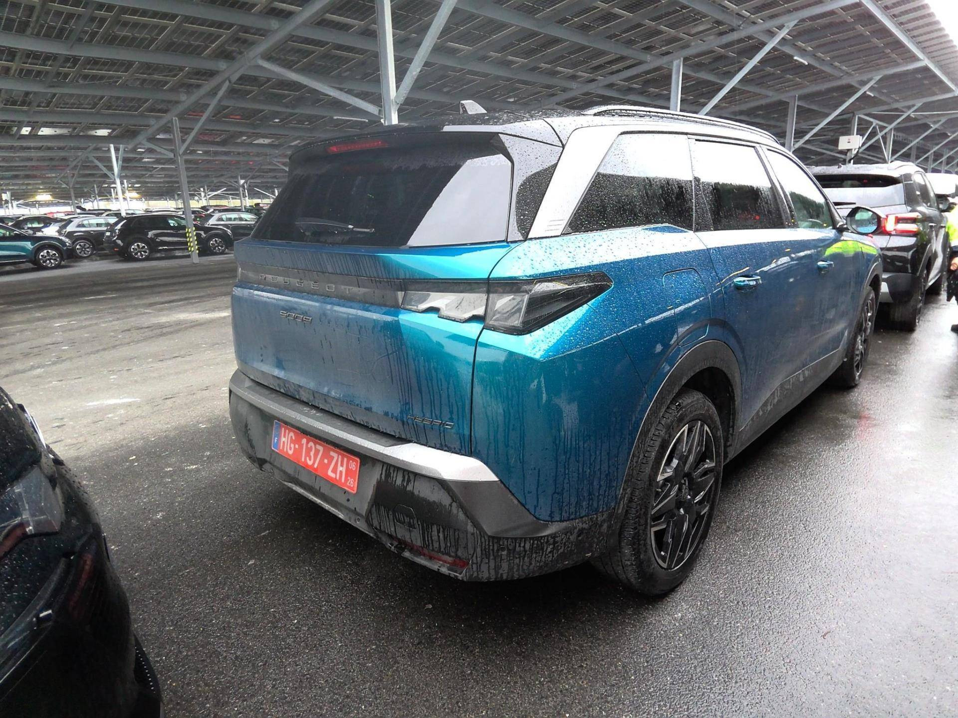 PEUGEOT 5008 GT Hybrid 145 CV e-DCS6 
