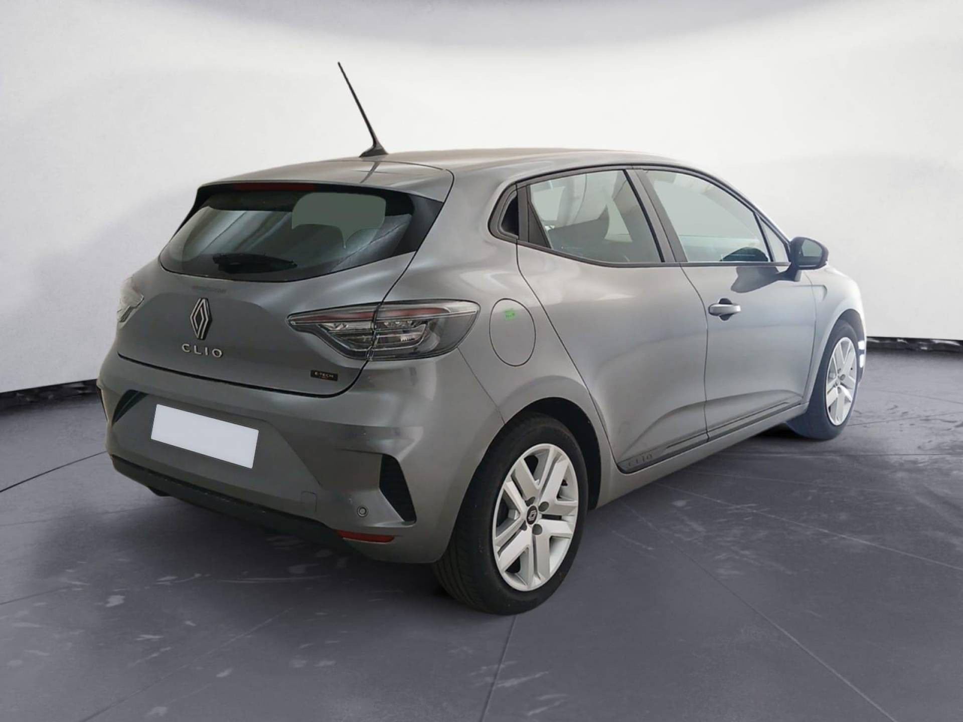 RENAULT CLIO V EVOLUTION E-Tech full hybrid 145 CV 