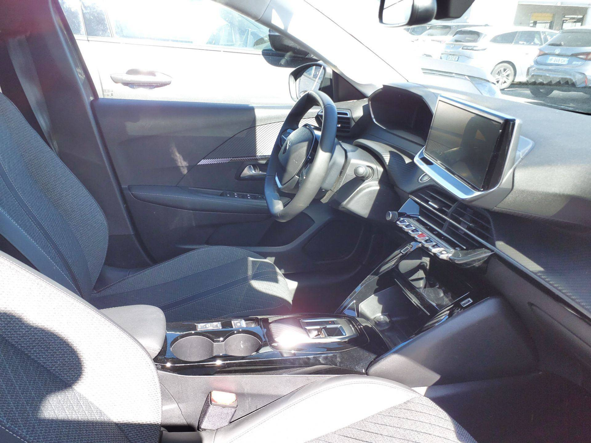 PEUGEOT 208 ALLURE Hybrid 110 CV e-DCS6 