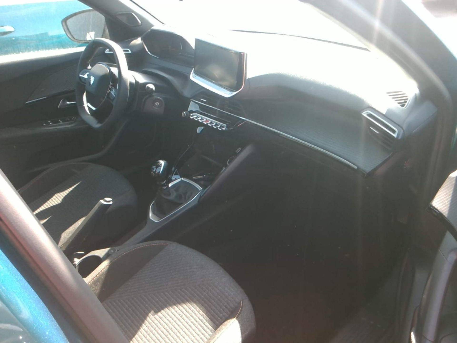 PEUGEOT 2008 STYLE 100 CV BVM6