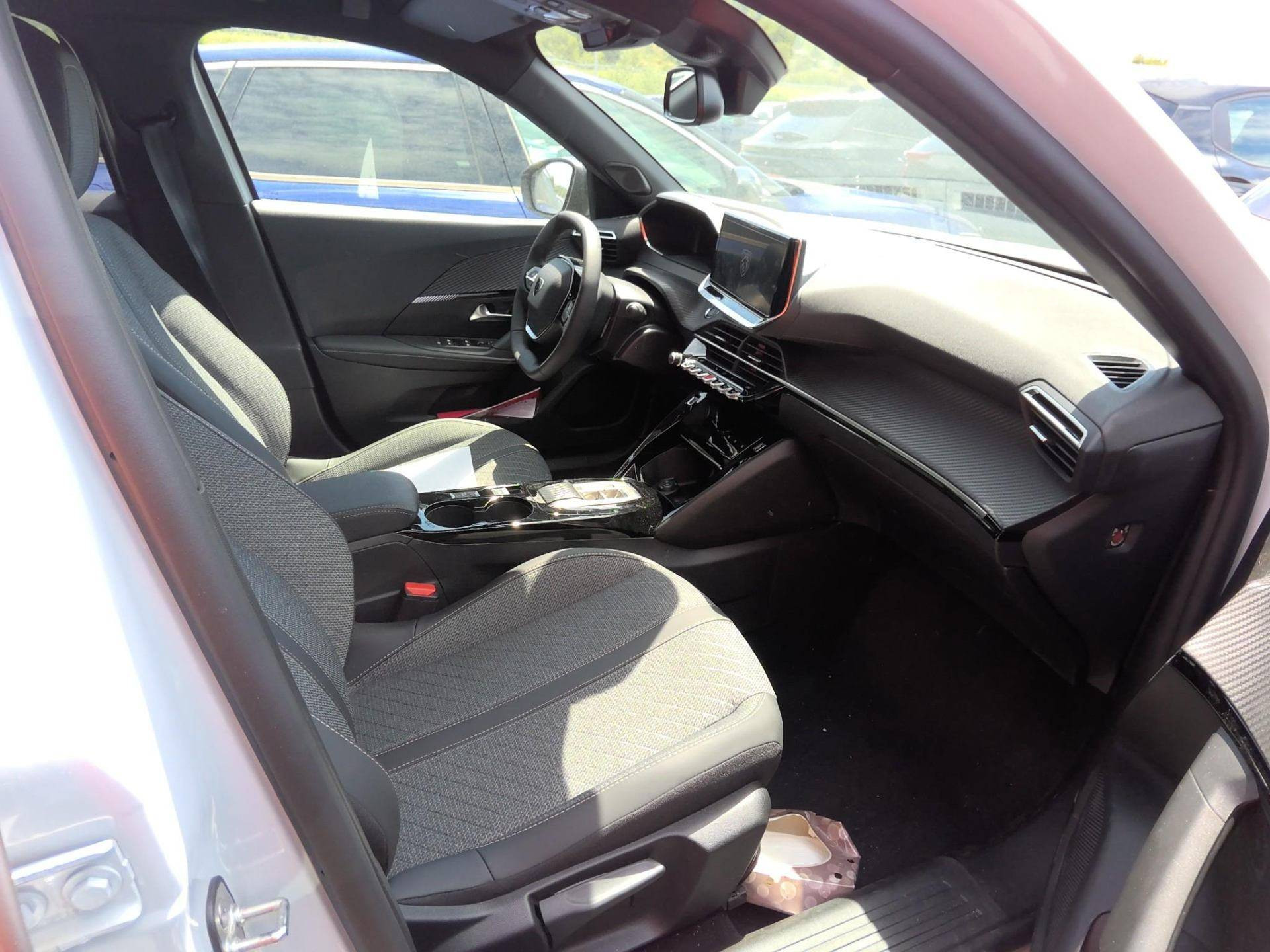 PEUGEOT 2008 Hybrid 145 ch e-DCS6 Allure