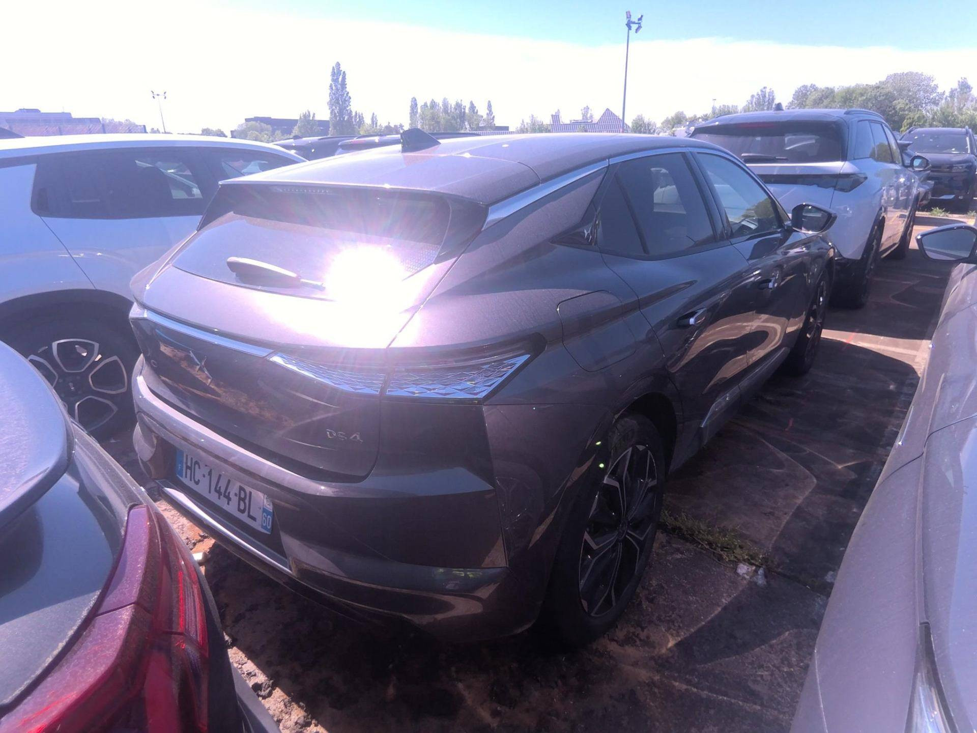 DS DS 4 ETOILE Hybride 136 e-DCT6 + Alcantara