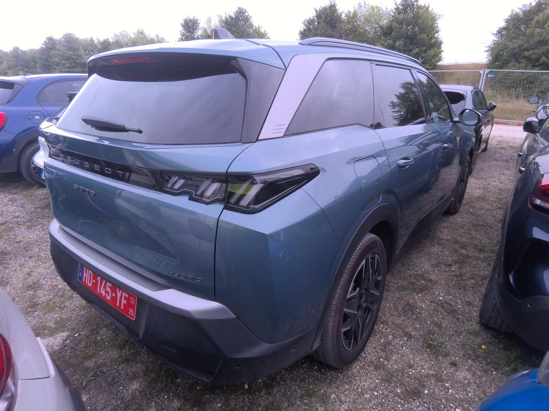 PEUGEOT 5008 ALLURE Hybrid 145 CV e-DCS6 