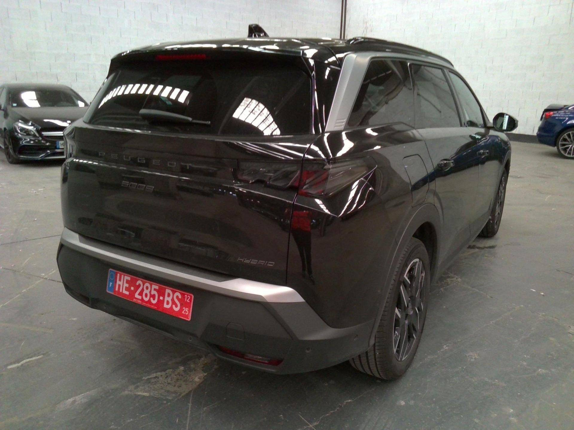 PEUGEOT 5008 GT Hybrid 145 CV e-DCS6 