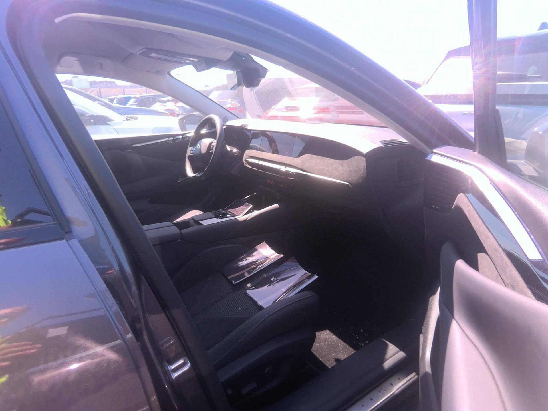 DS DS 4 ETOILE Hybride 136 e-DCT6 + Alcantara