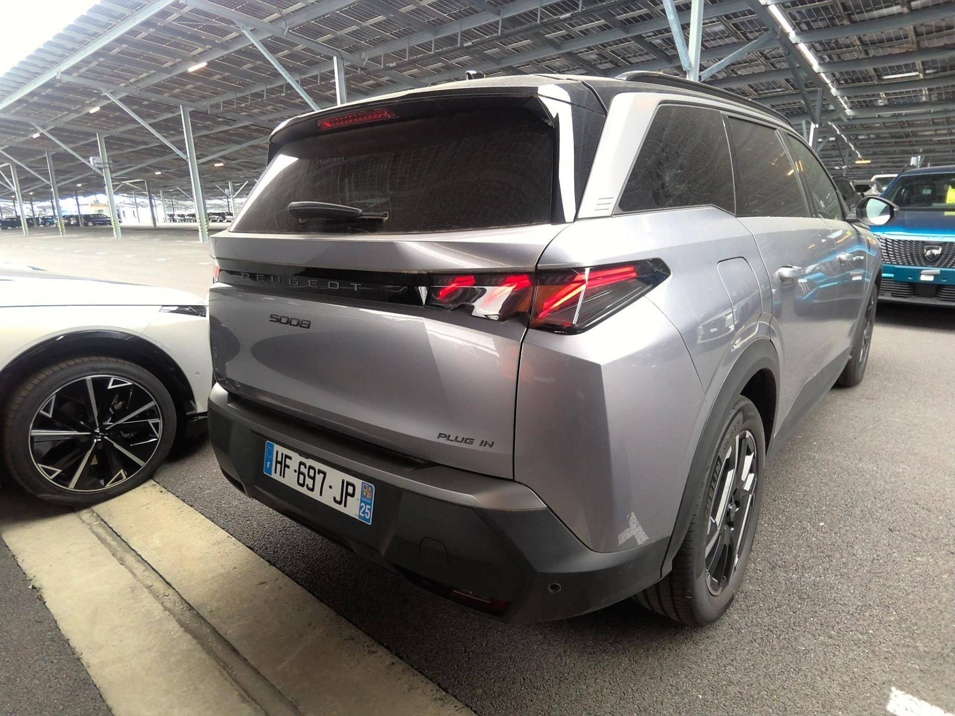 PEUGEOT 5008 Plug-in Hybrid 225 ch e-DCS7 GT