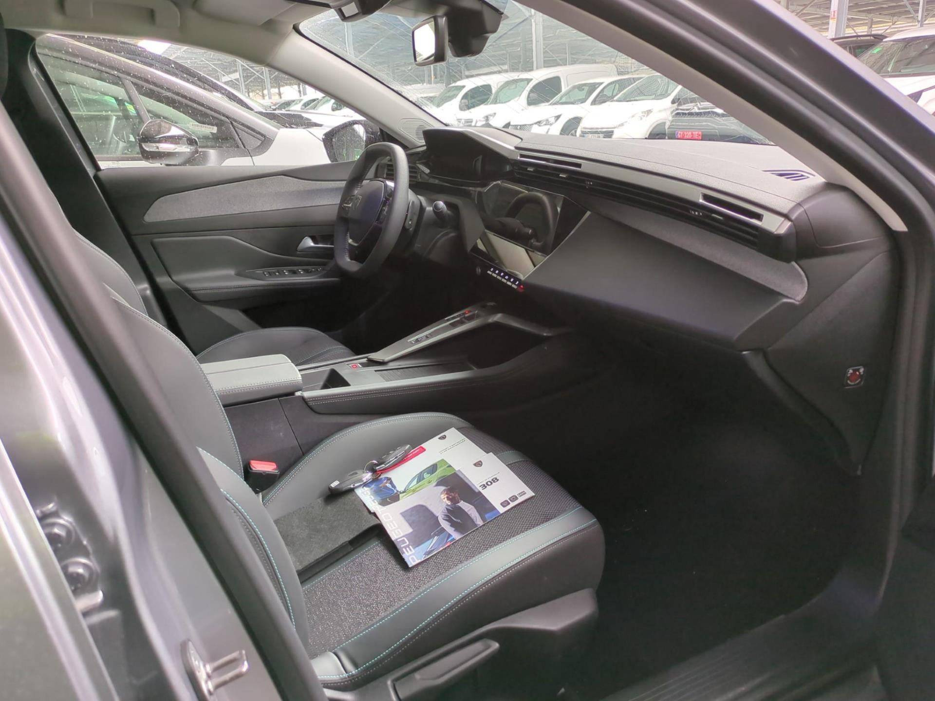 PEUGEOT 308 PHEV 180 e-EAT8 Allure