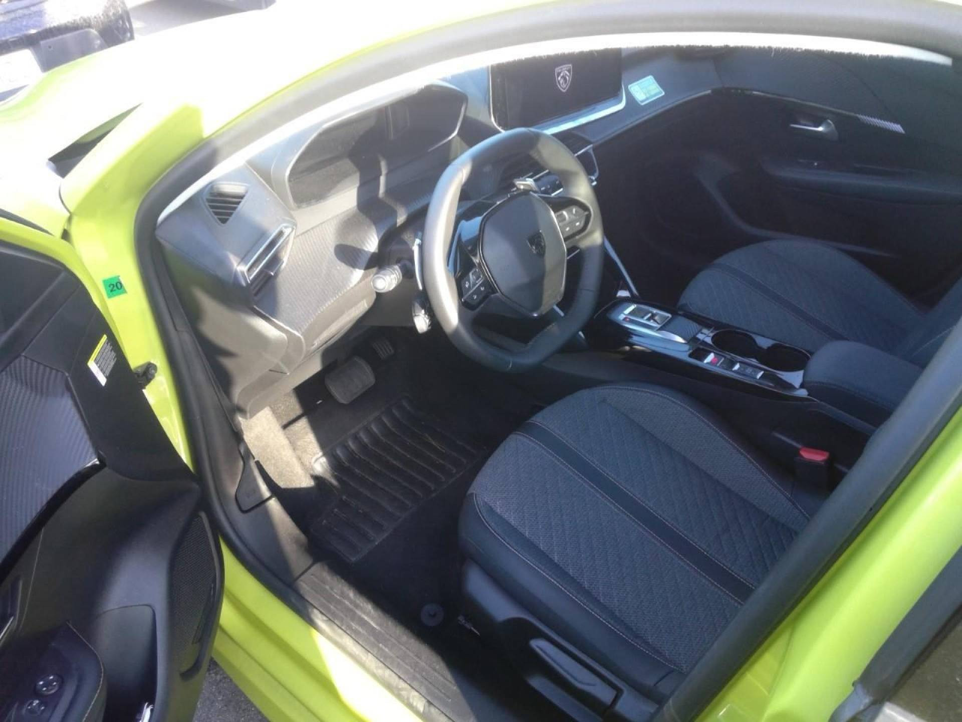 PEUGEOT 208 ALLURE HYBRID 100 CV E-DCS6