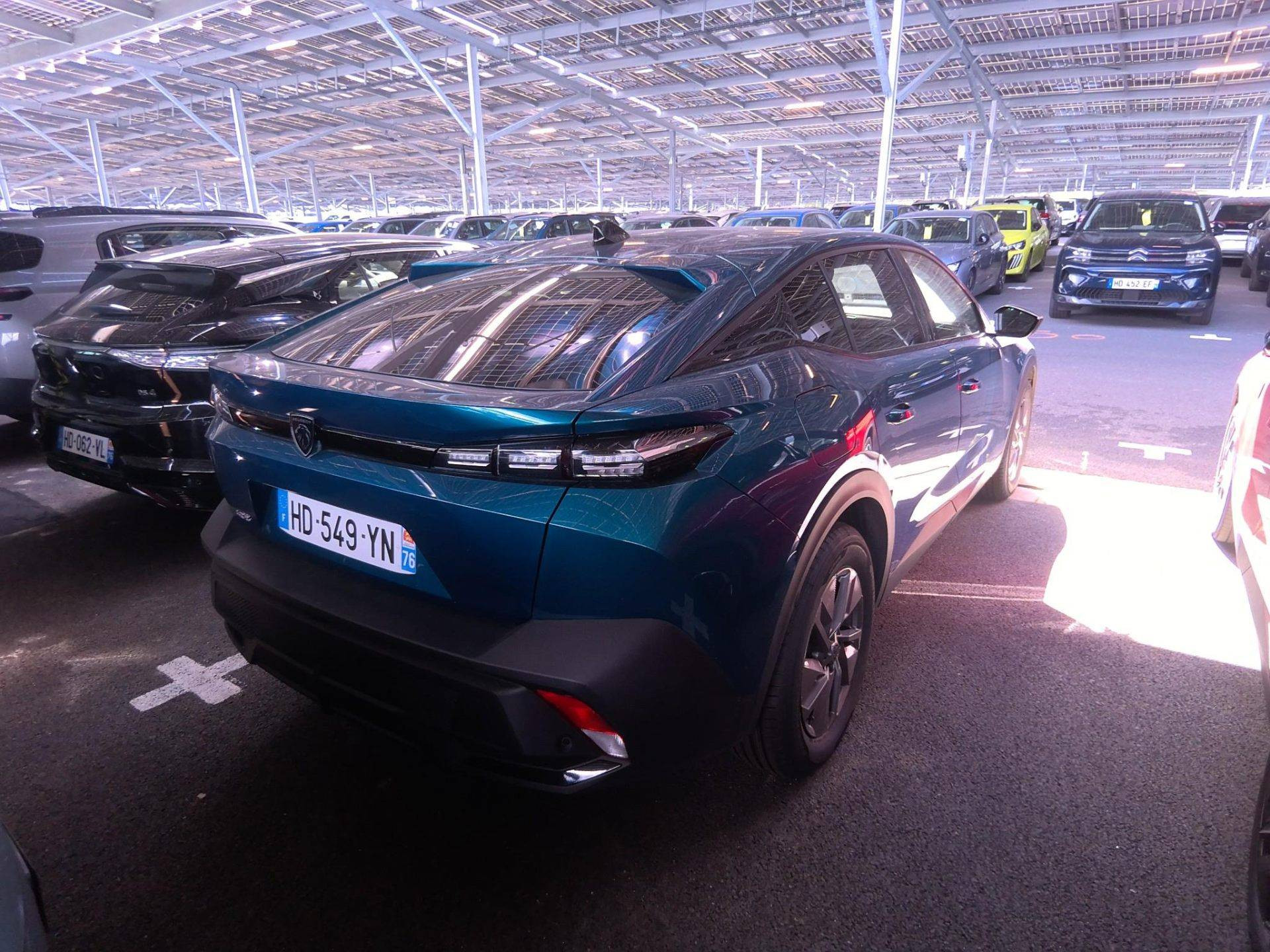 PEUGEOT 408 ALLURE Hybrid 145 CV e-DCS6