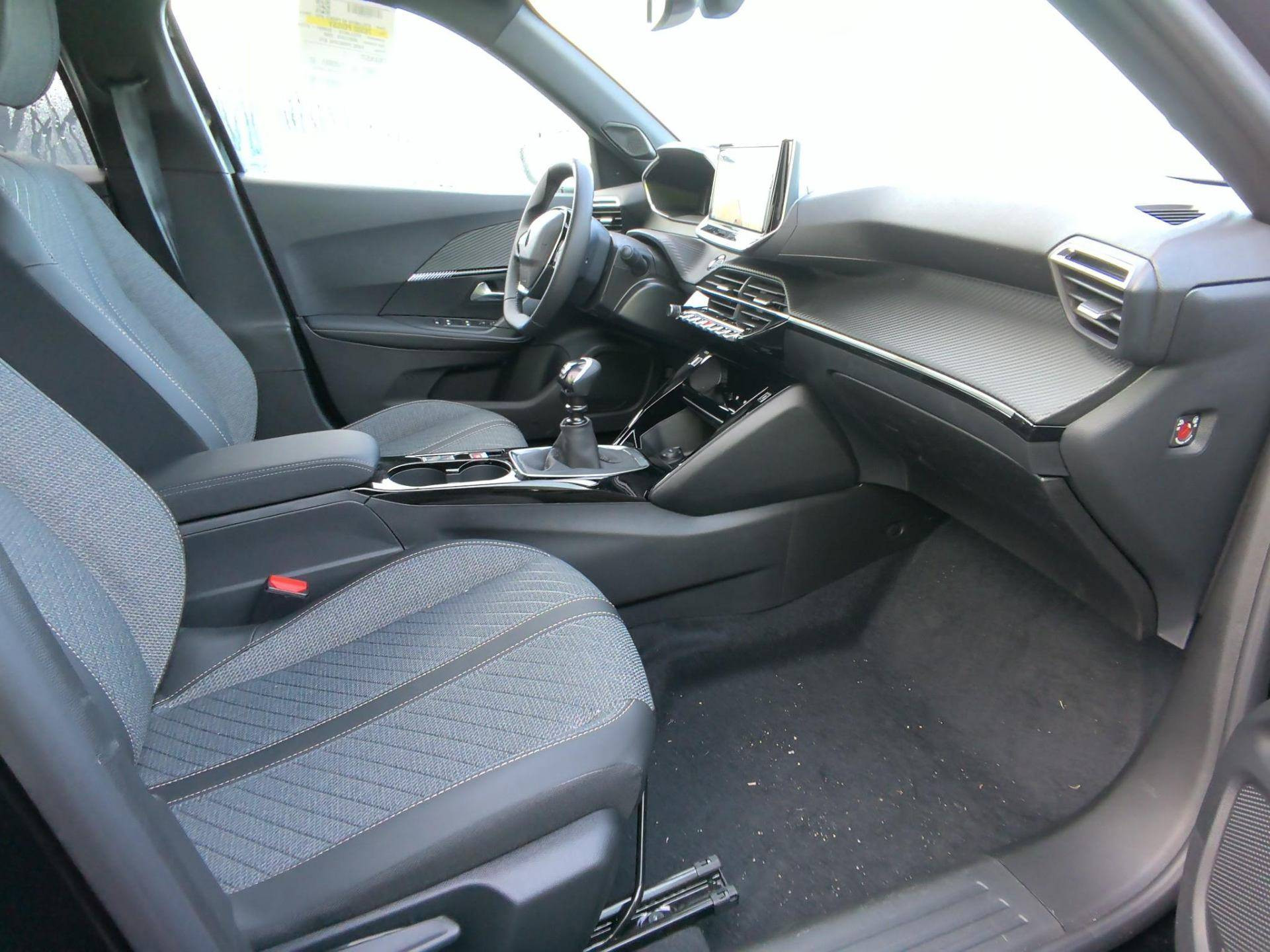 PEUGEOT 2008 ALLURE PURETECH 100 CV BVM6