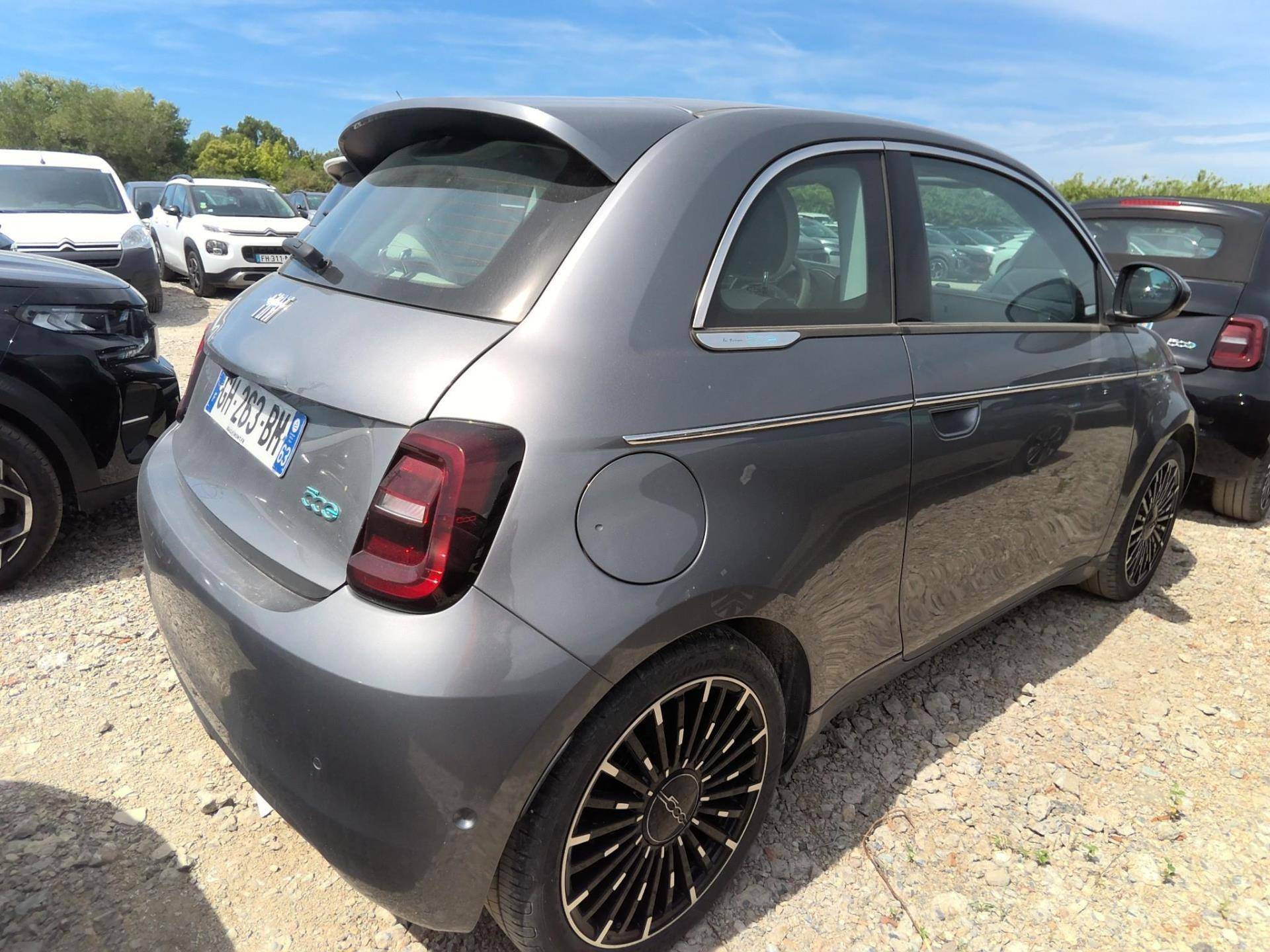 FIAT 500E BERLINE MY22 SERIE 1 STEP 1 500 e 118 ch La Prima