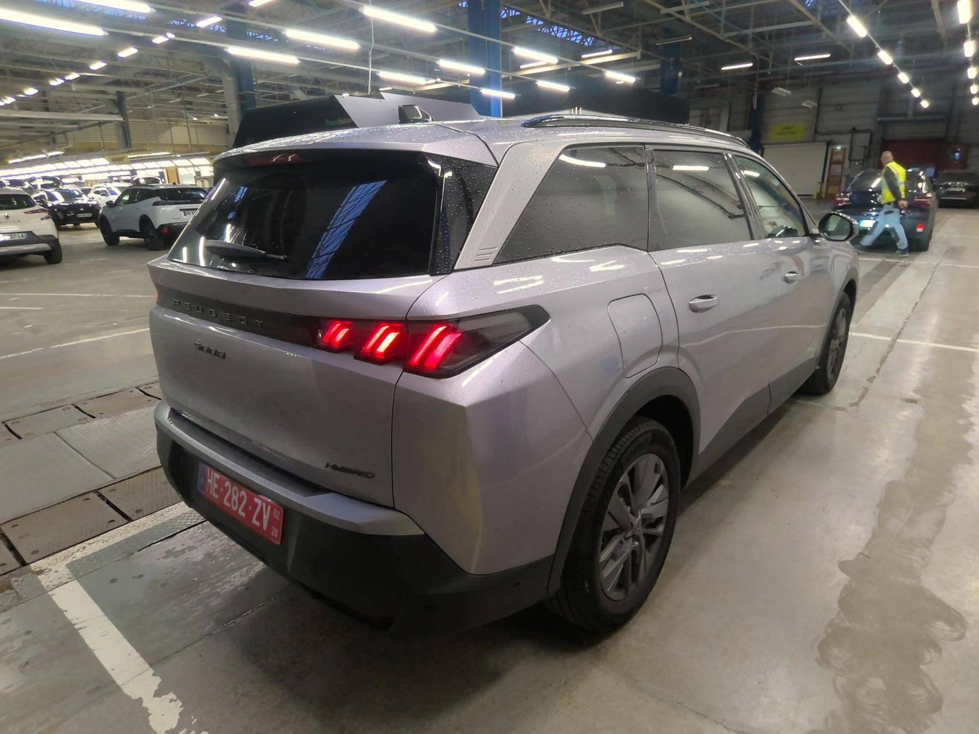 PEUGEOT 5008 ALLURE Hybrid 145 CV e-DCS6 