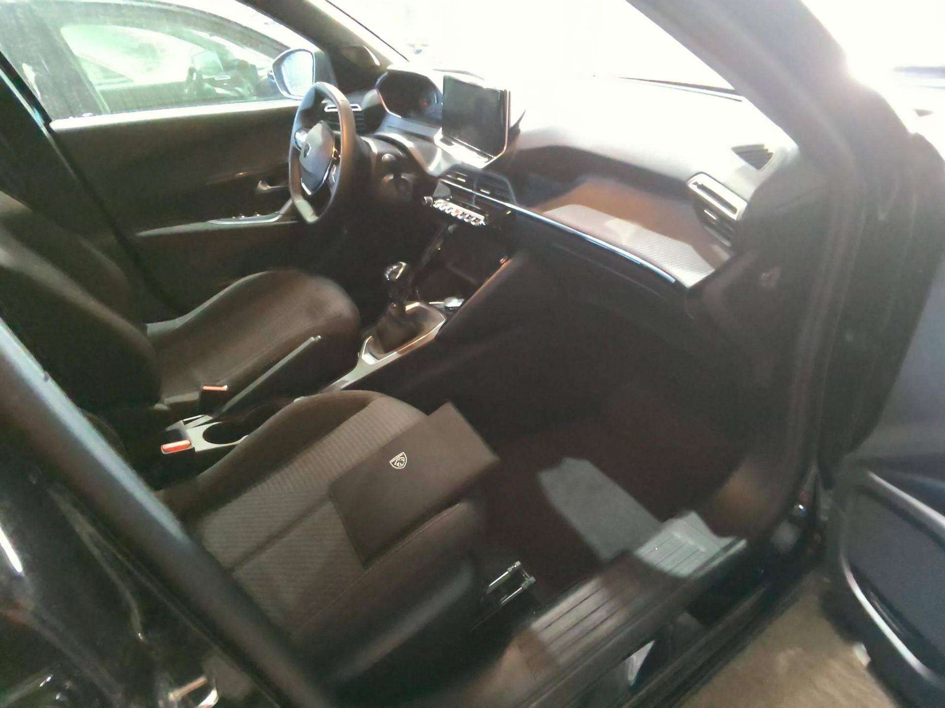 PEUGEOT 2008 STYLE 100 CV BVM6