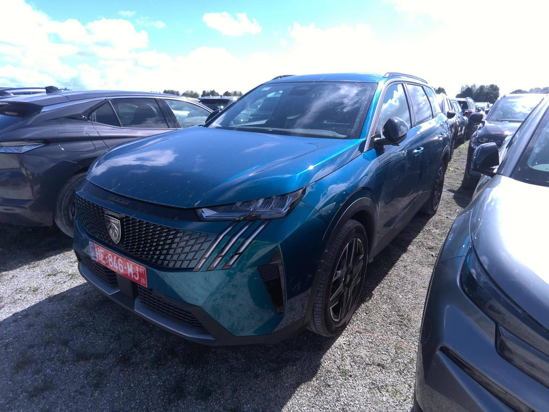 PEUGEOT 5008 ALLURE Hybrid 145 CV e-DCS6 