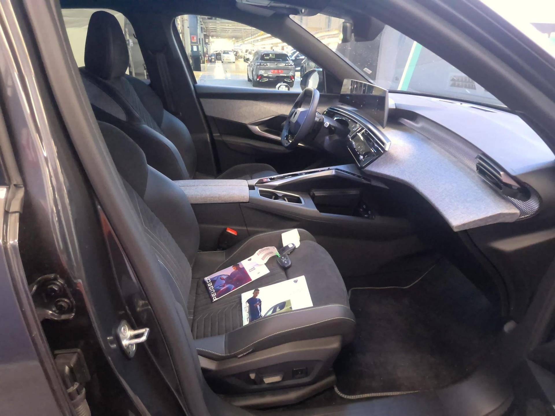 PEUGEOT 3008 210 ch 73 kWh GT