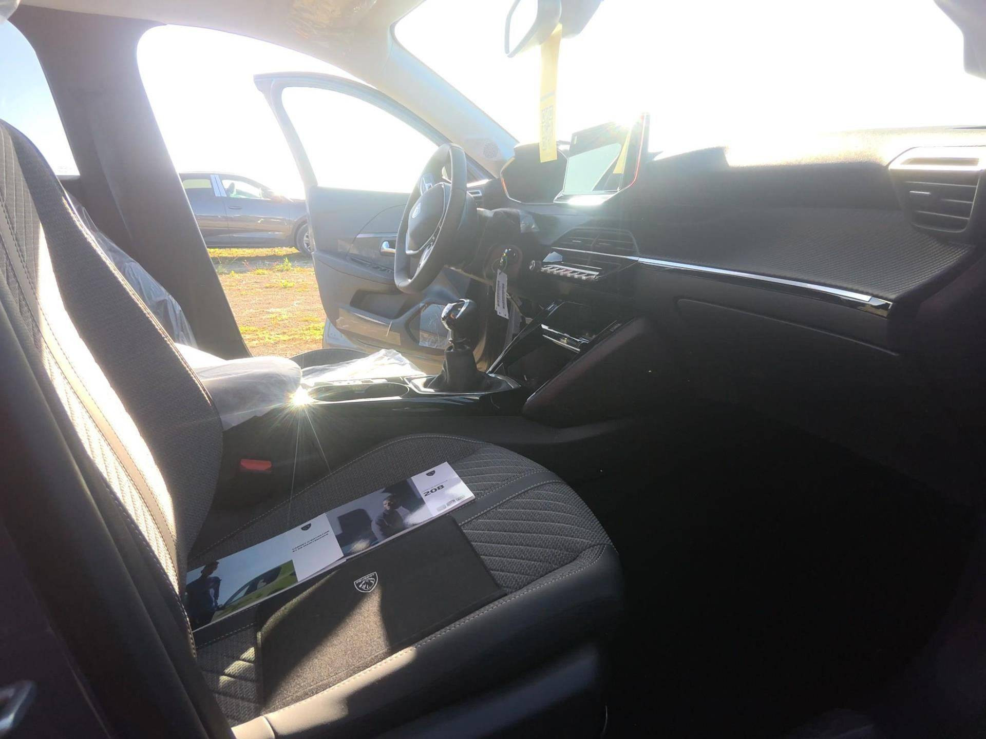 PEUGEOT 208 ALLURE ESS 100 CV BVM6