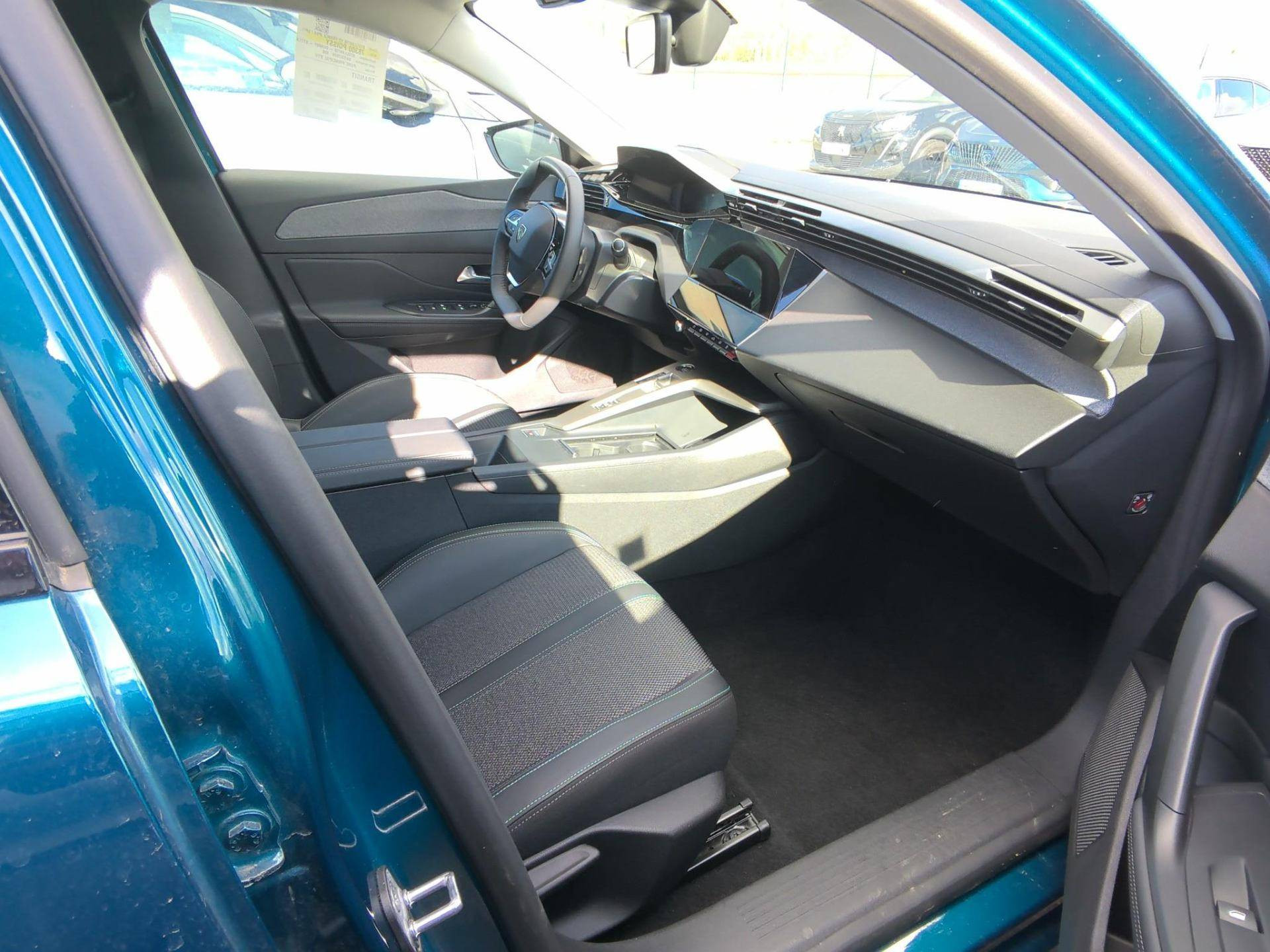 PEUGEOT 408 ALLURE Hybrid 145 CV e-DCS6