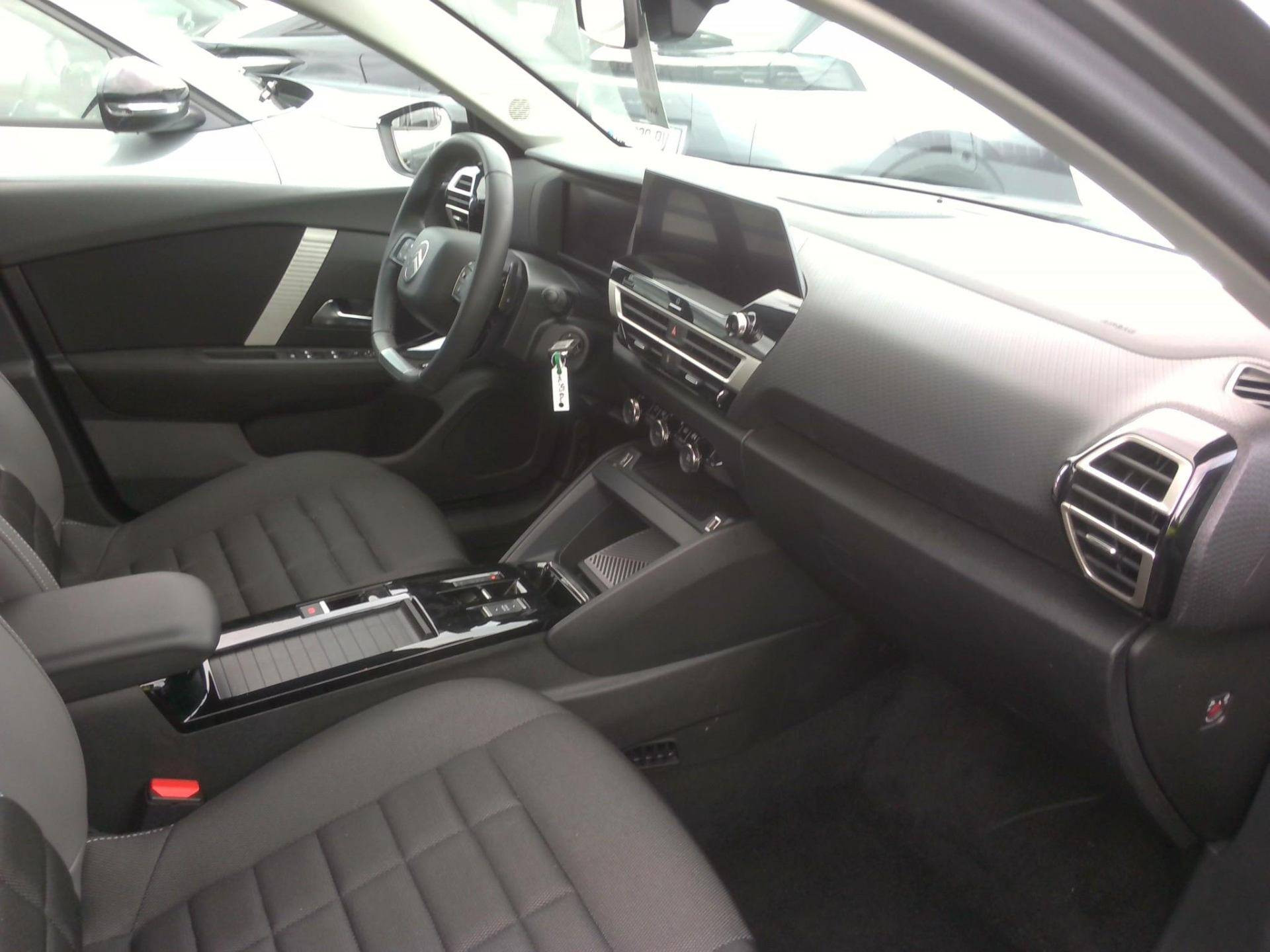 CITROEN C4 X Hybride 136 ch e-DCS6 Plus