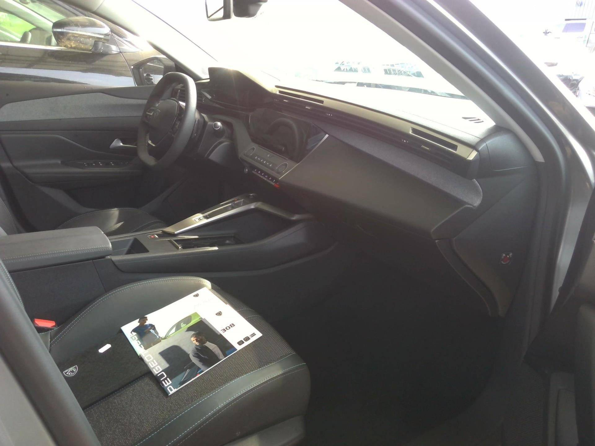 PEUGEOT 308 PHEV 180 e-EAT8 Allure