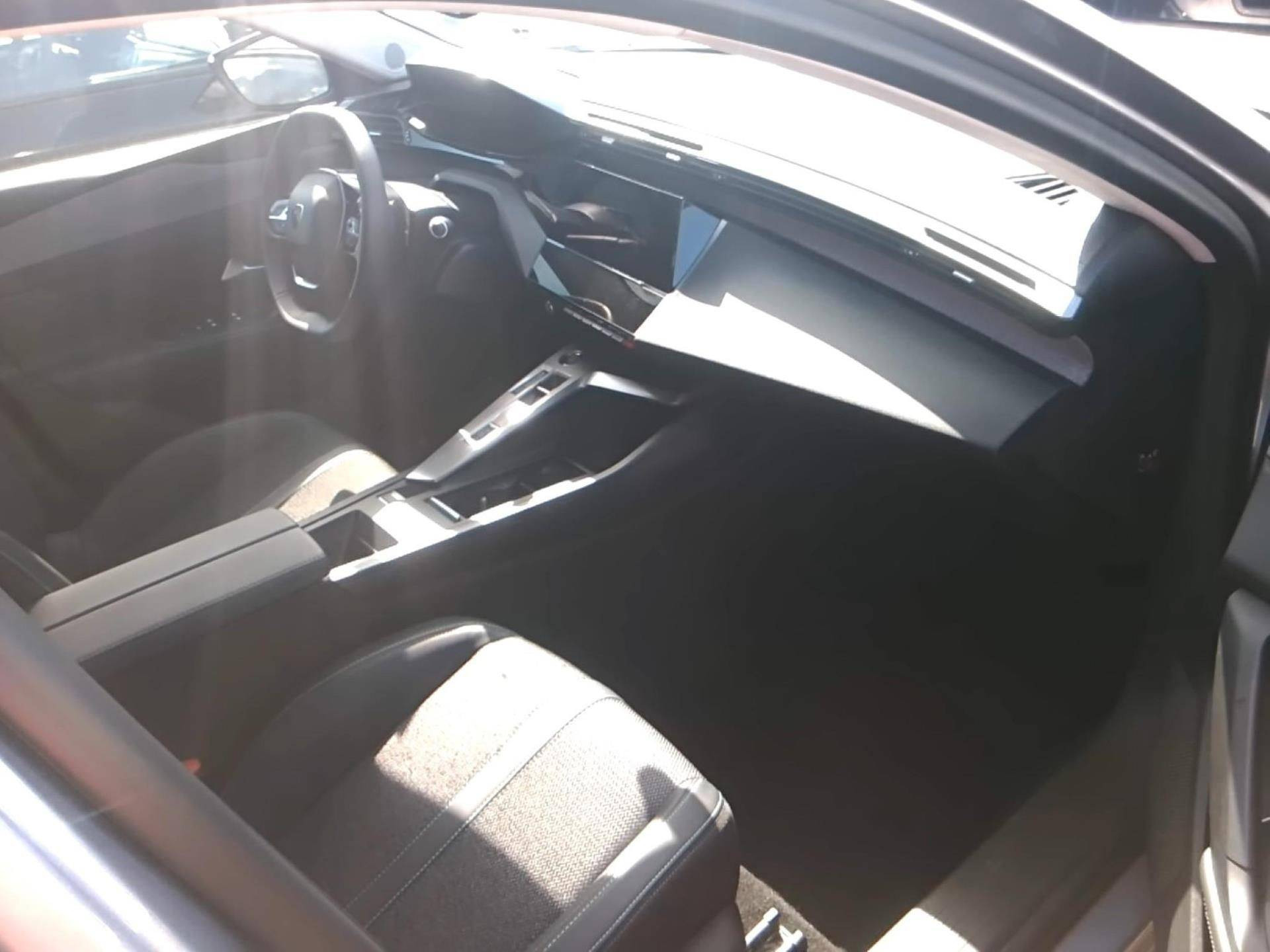 PEUGEOT 308 ALLURE Hybrid 145 CV e-DCS6 
