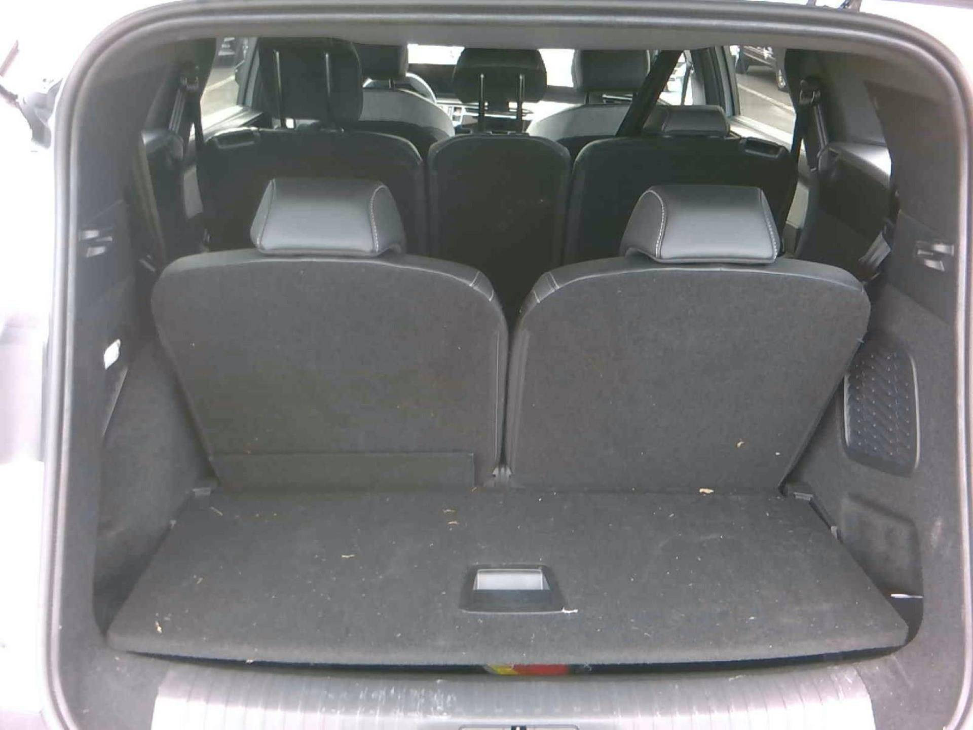 PEUGEOT 5008 ALLURE Hybrid 145 CV e-DCS6 
