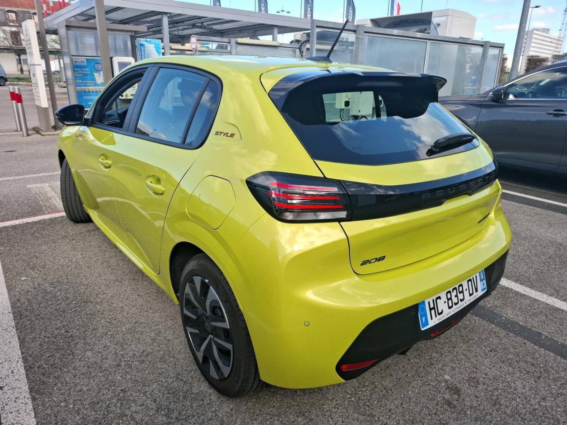 PEUGEOT 208 STYLE Hybrid 100 e-DCS6 