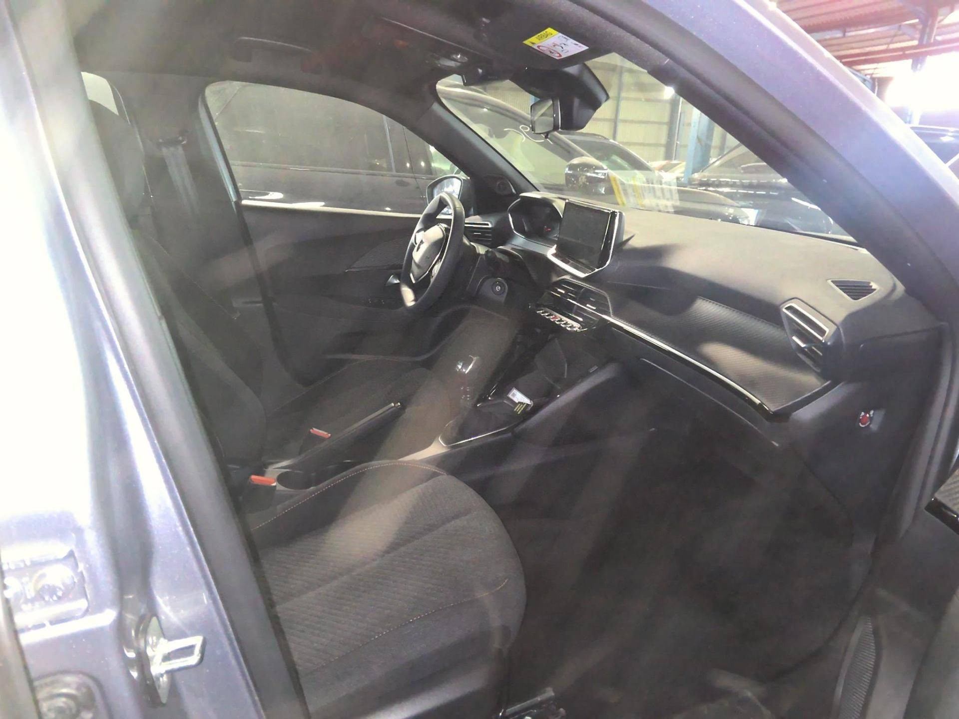 PEUGEOT 2008 STYLE 100 CV BVM6