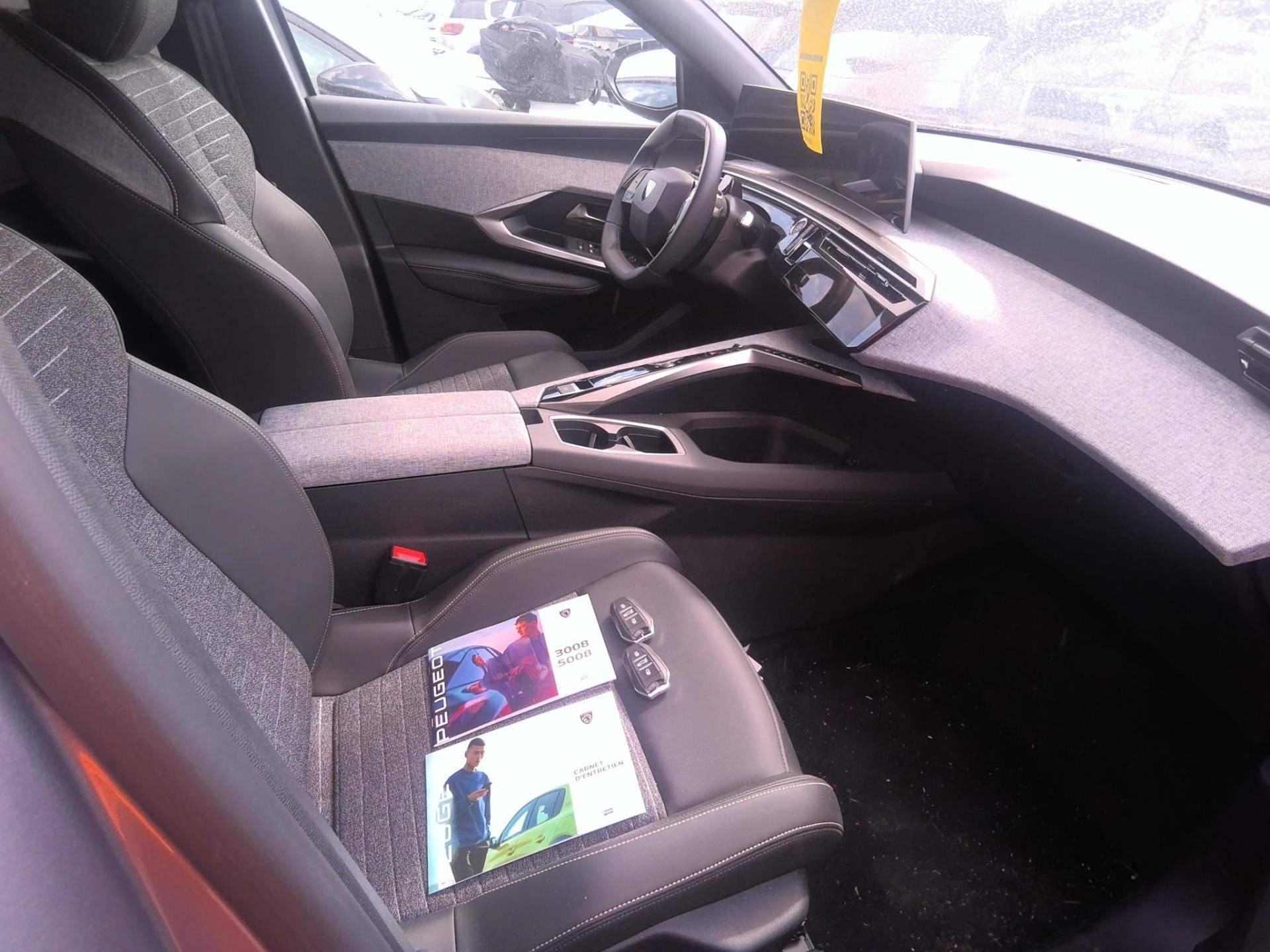 PEUGEOT 3008 ALLURE Hybrid 145 CV e-DCS6 