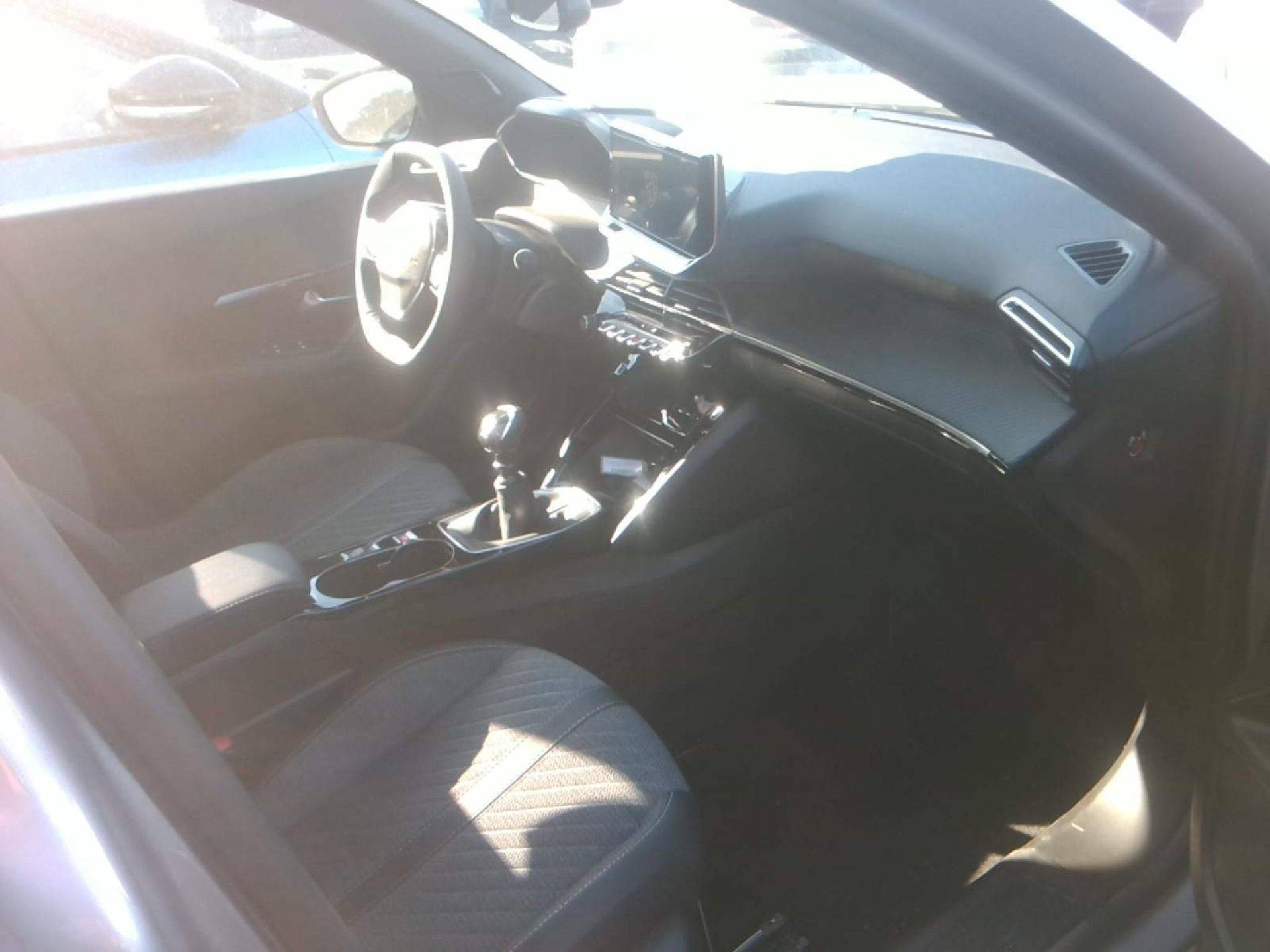 PEUGEOT 2008 ALLURE PURETECH 100 CV BVM6
