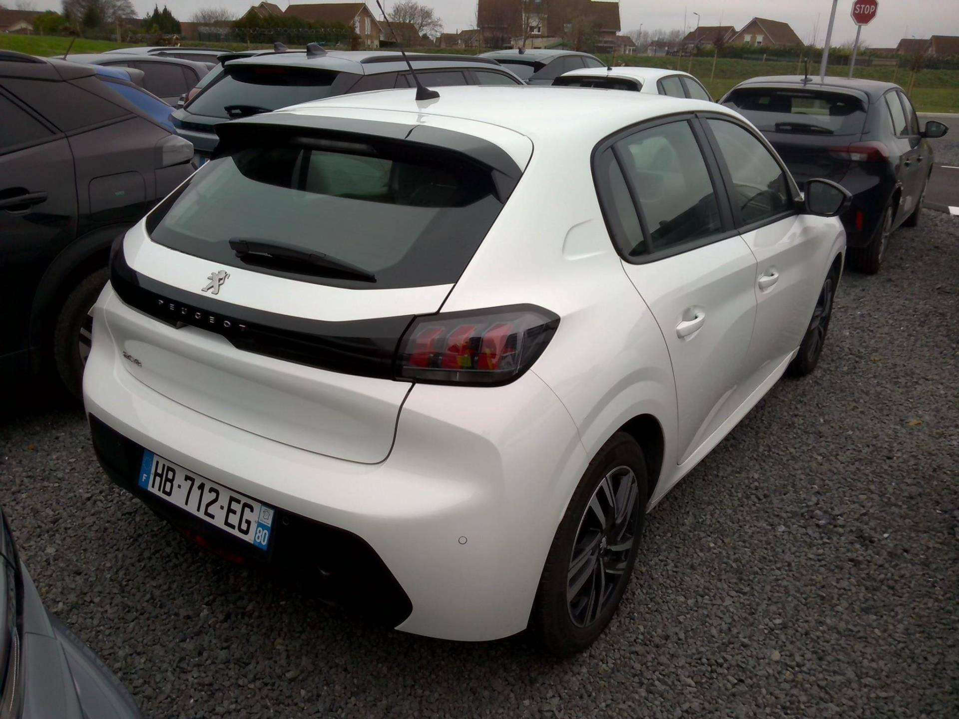 PEUGEOT 208 BUSINESS R ACTIVE BUSINESS R PURETECH 100 CV BVM6
