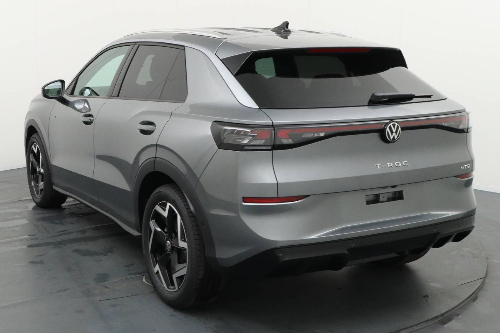 VOLKSWAGEN T-ROC 1.5 eTSI Hybrid 150 ch DSG7 R-Line