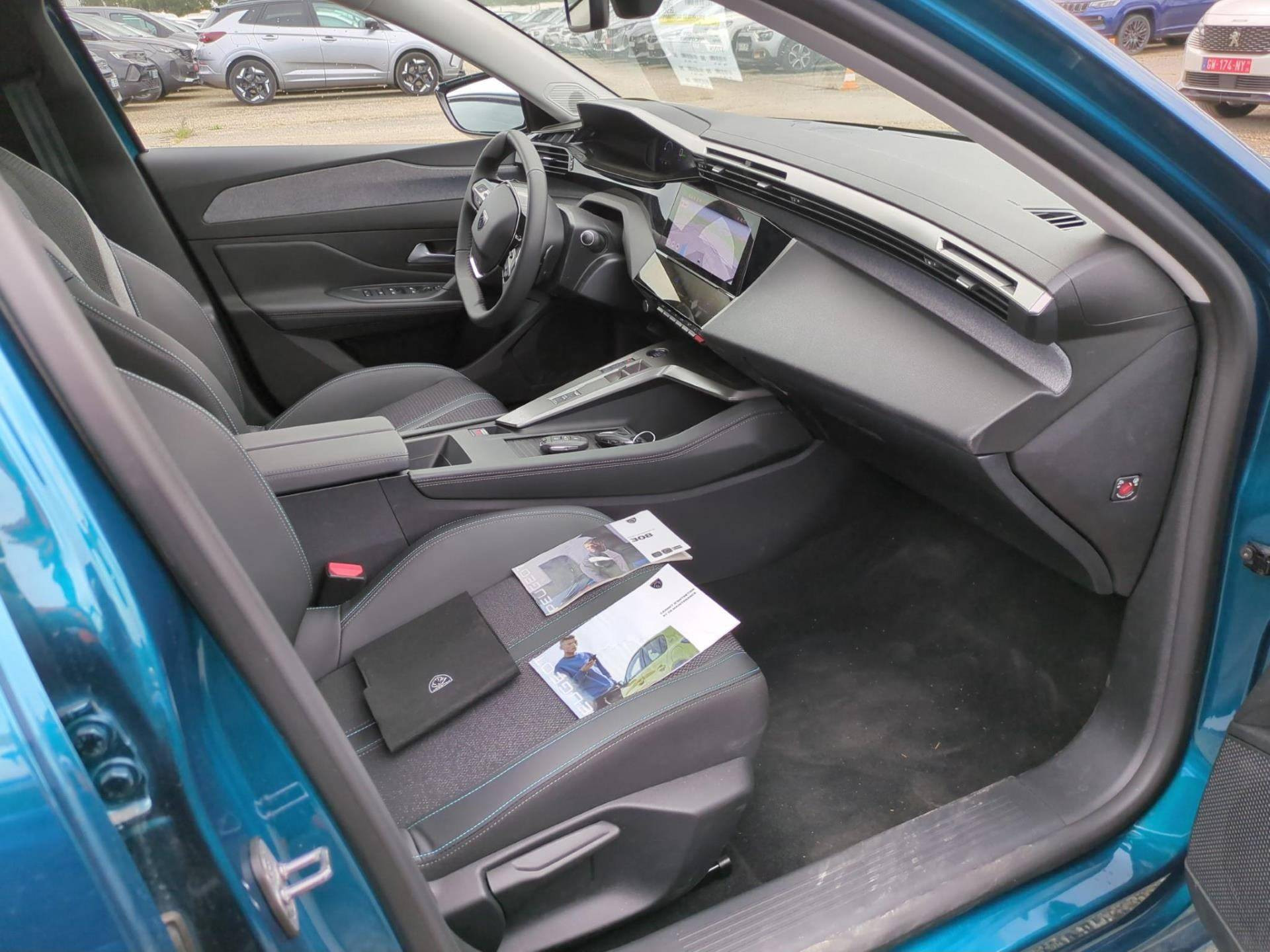 PEUGEOT 308 PHEV 180 e-EAT8 Allure