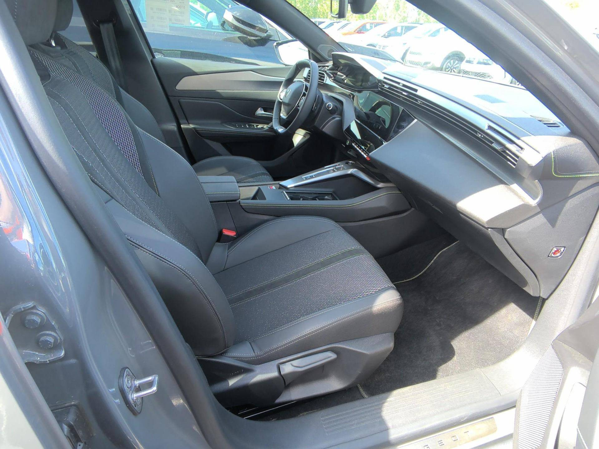 PEUGEOT 408 GT Hybrid 145 e-DCS6