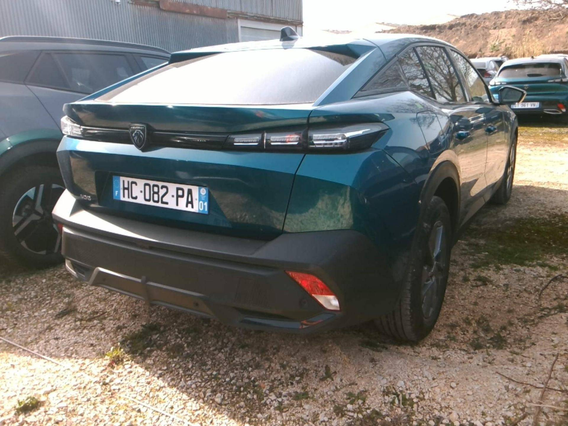 PEUGEOT 408 ALLURE Hybrid 145 CV e-DCS6