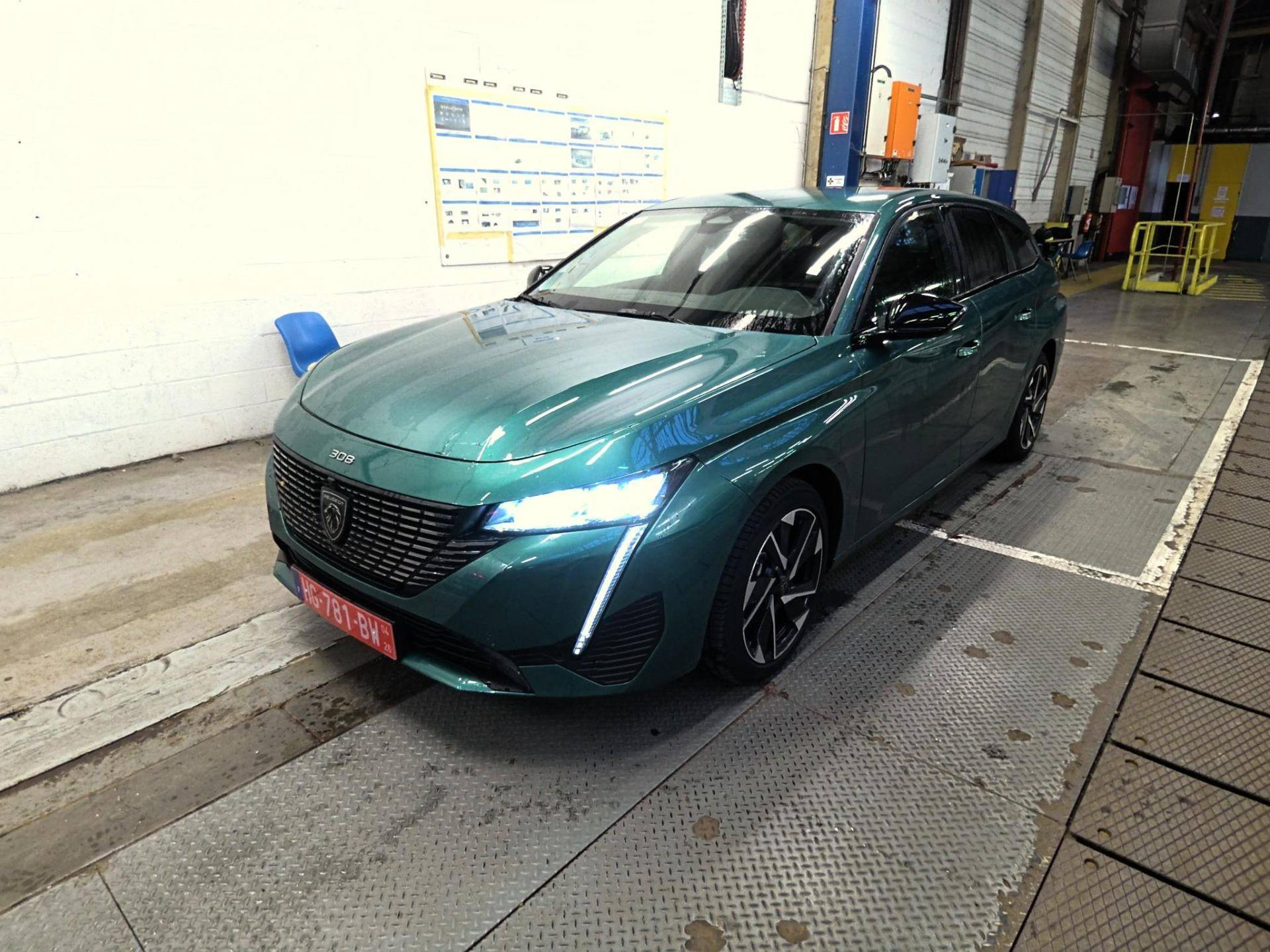 PEUGEOT 308 SW ALLURE Hybrid 145 CV e-DCS6 