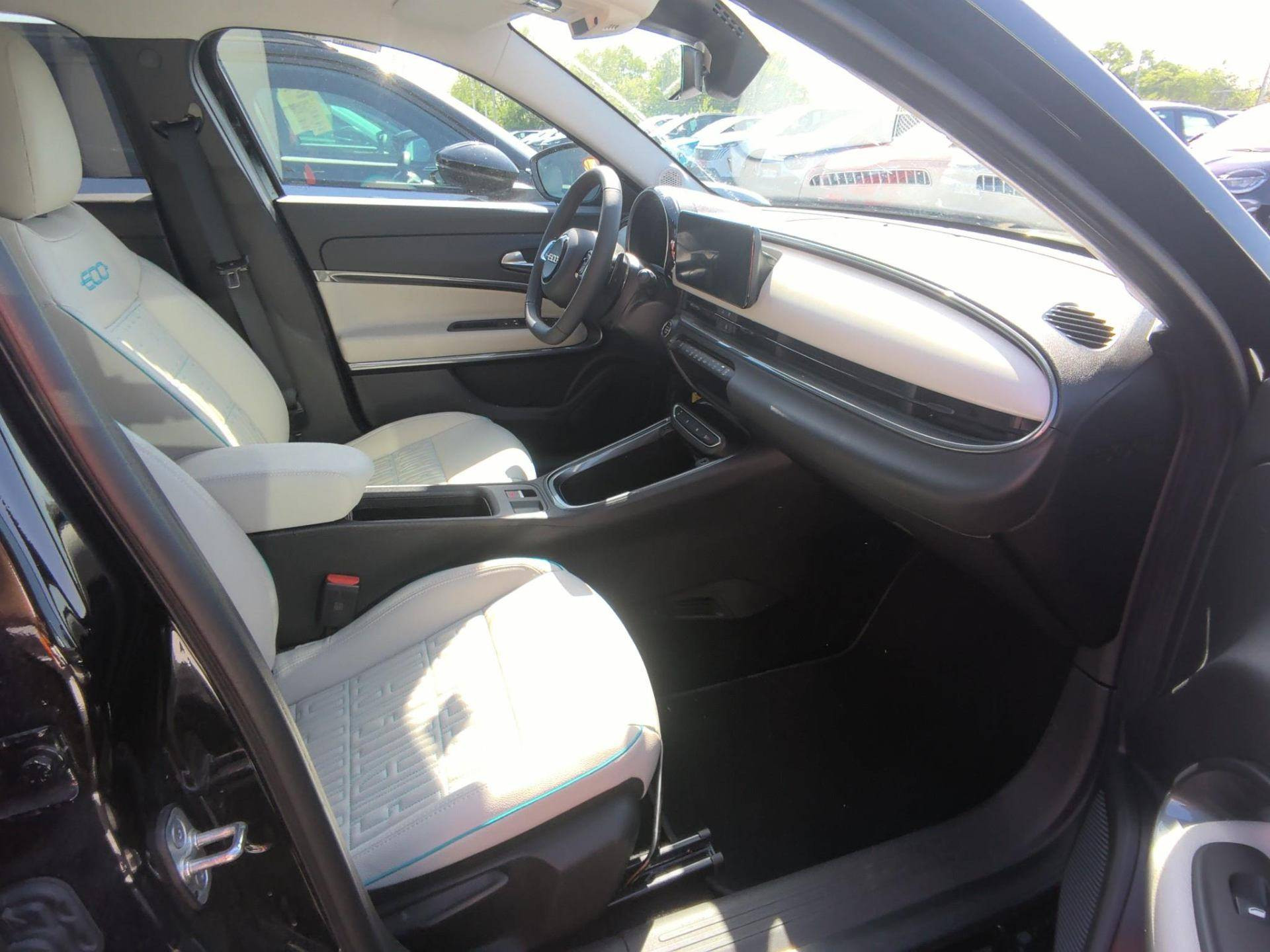 FIAT 600 LA PRIMA 1.2 Hybrid 110 CV eDCT6 