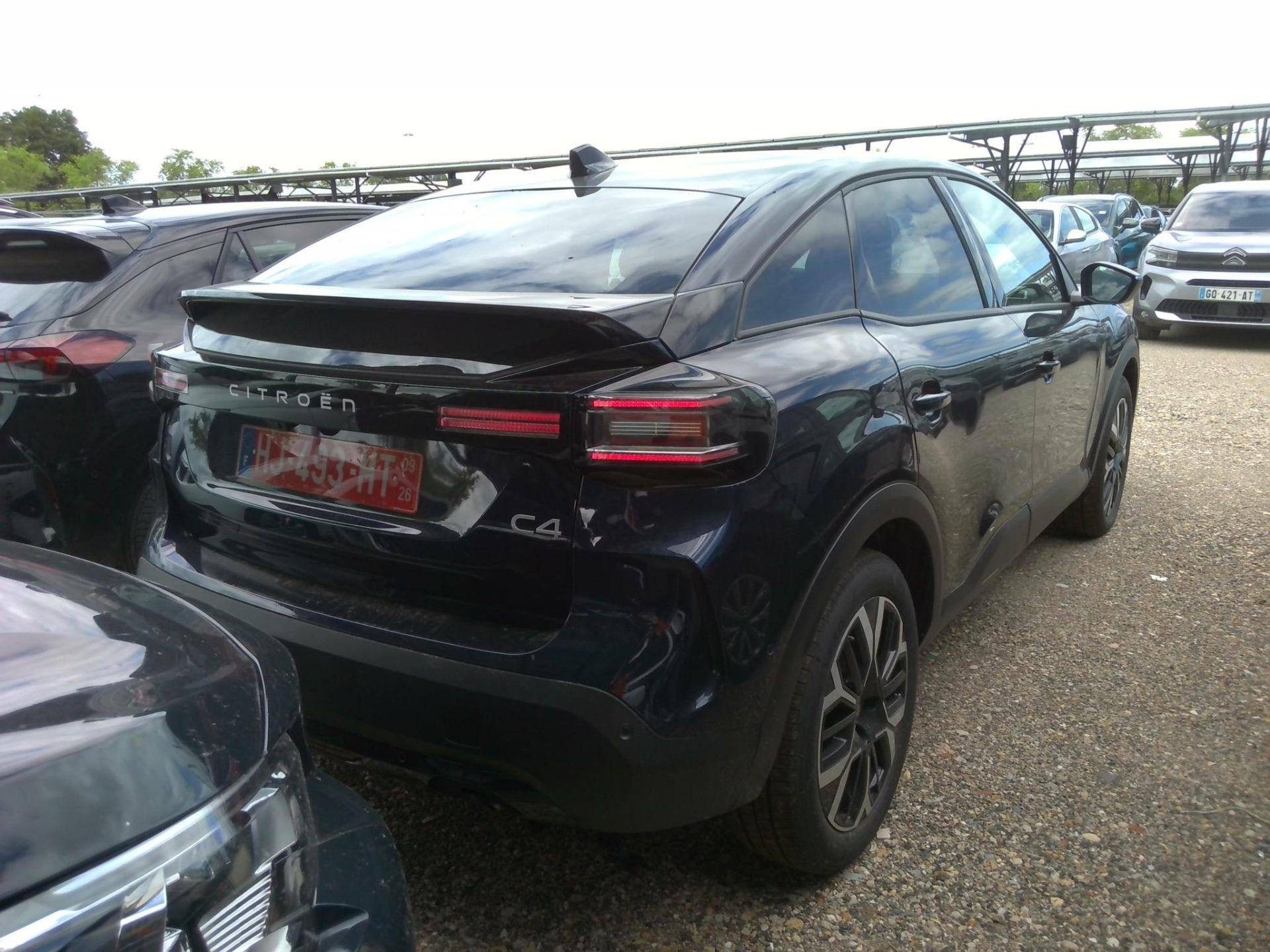 CITROEN C4 MAX Hybride 145 CV e-DCS6 