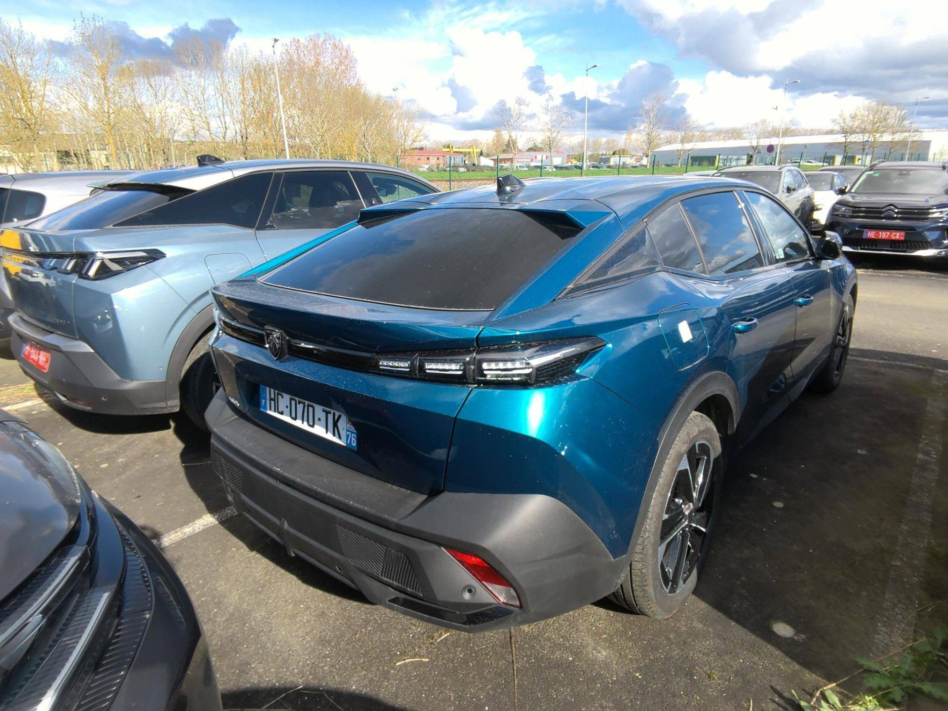 PEUGEOT 408 ALLURE Hybrid 145 CV e-DCS6