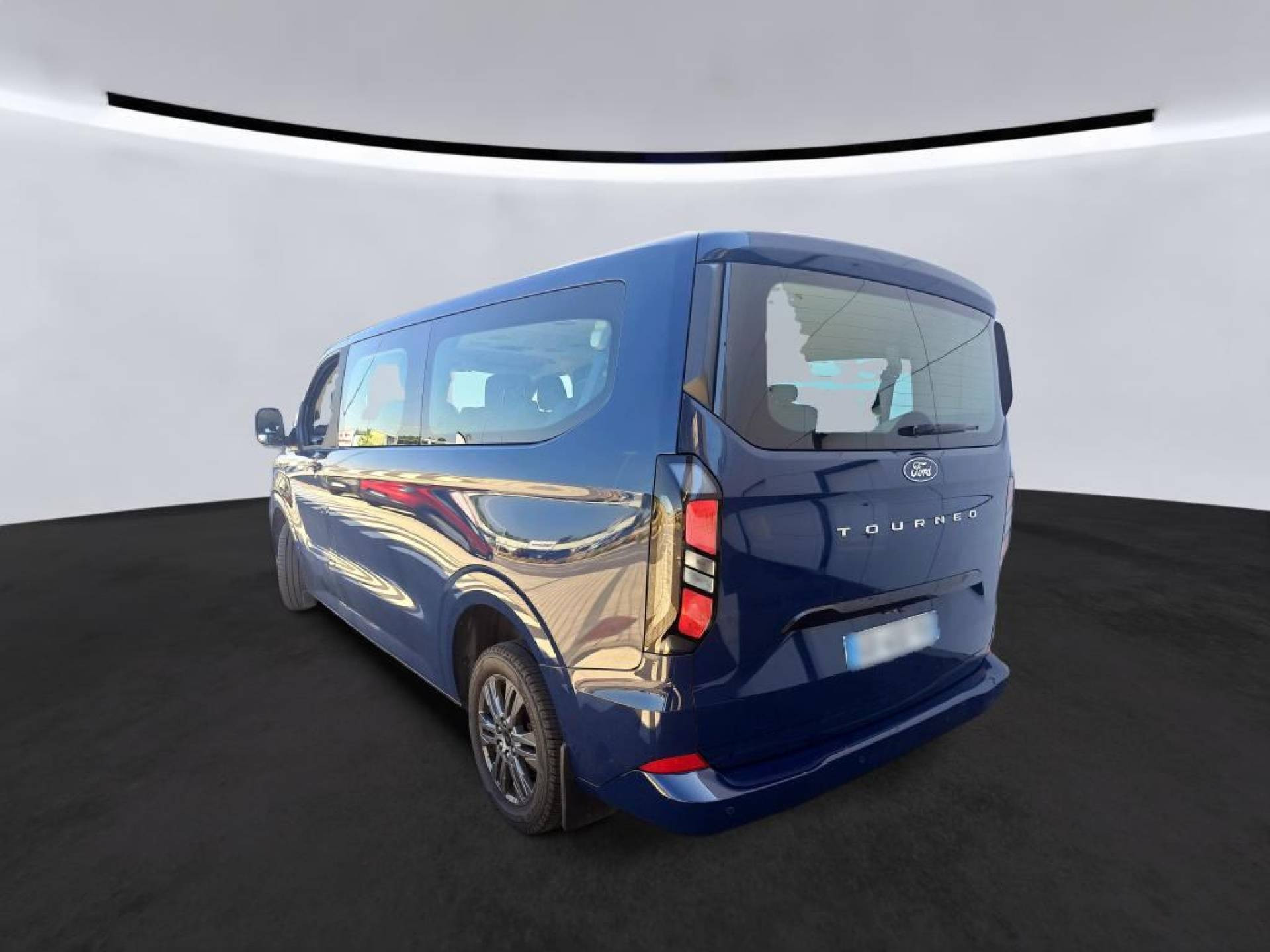 FORD TOURNEO CUSTOM 320 L2H1 2.0 EcoBlue 150 ch Titanium