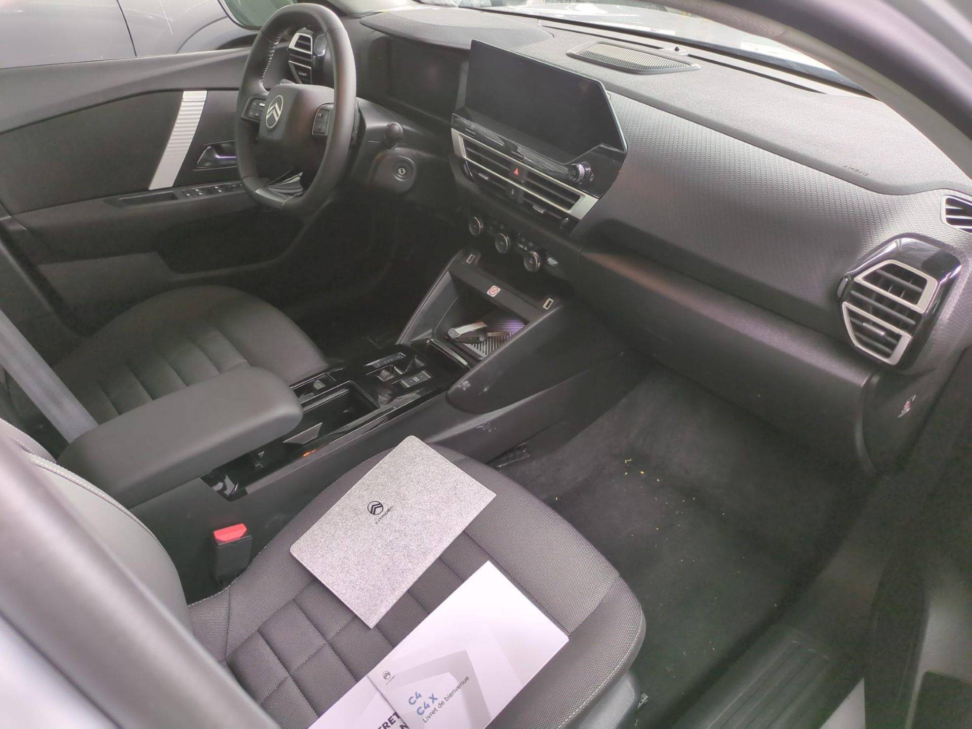 CITROEN C4 X Hybride 136 ch e-DCS6 Plus