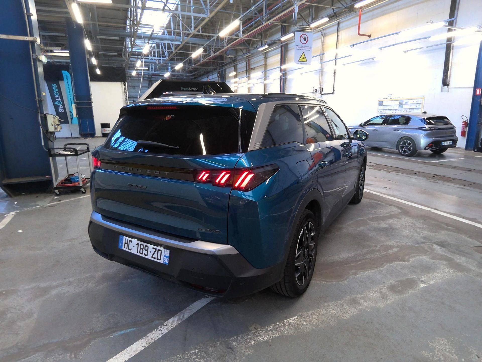 PEUGEOT 5008 ALLURE Hybrid 145 CV e-DCS6 